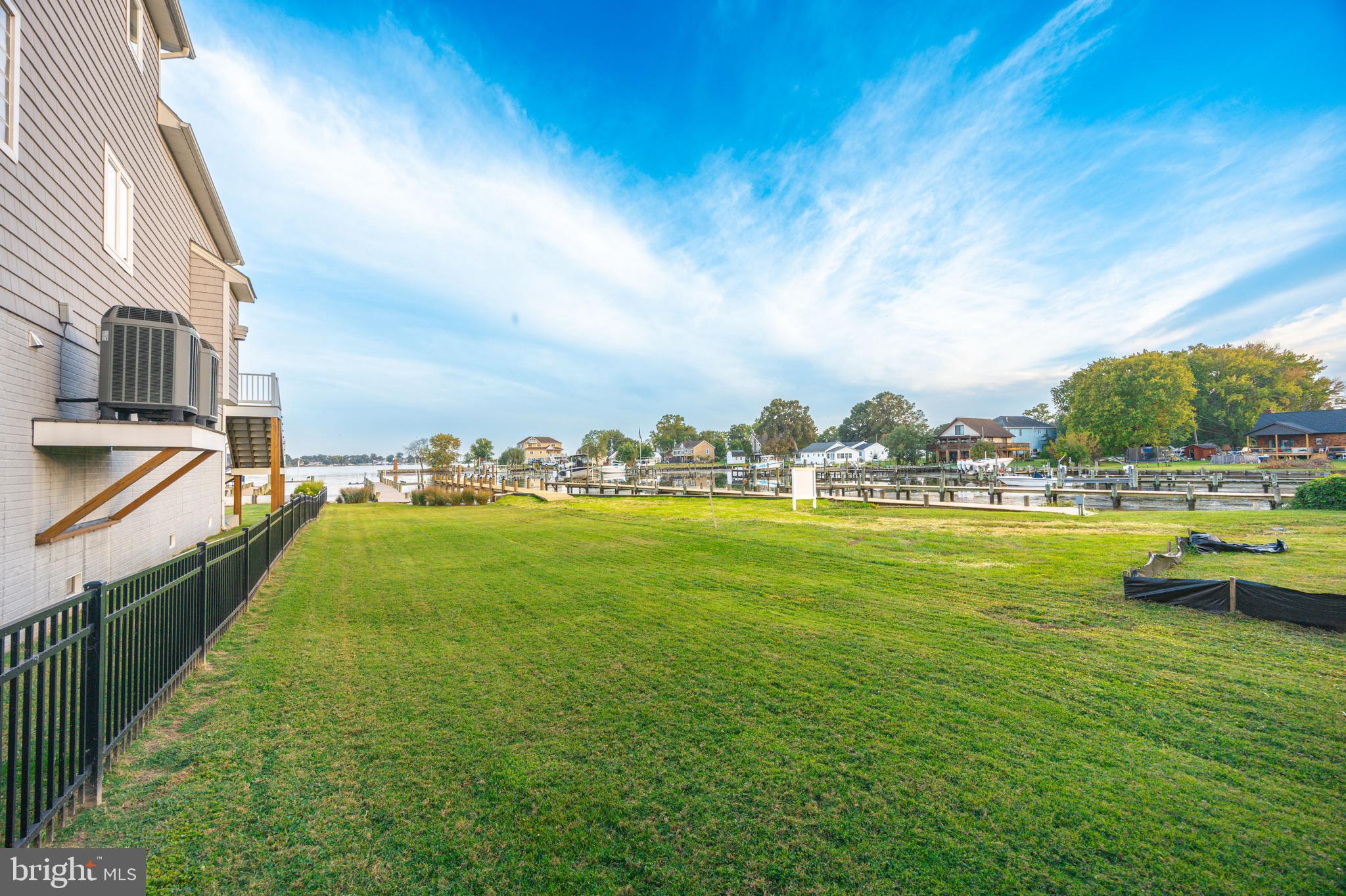 LONG BEACH ESTATES - Residential