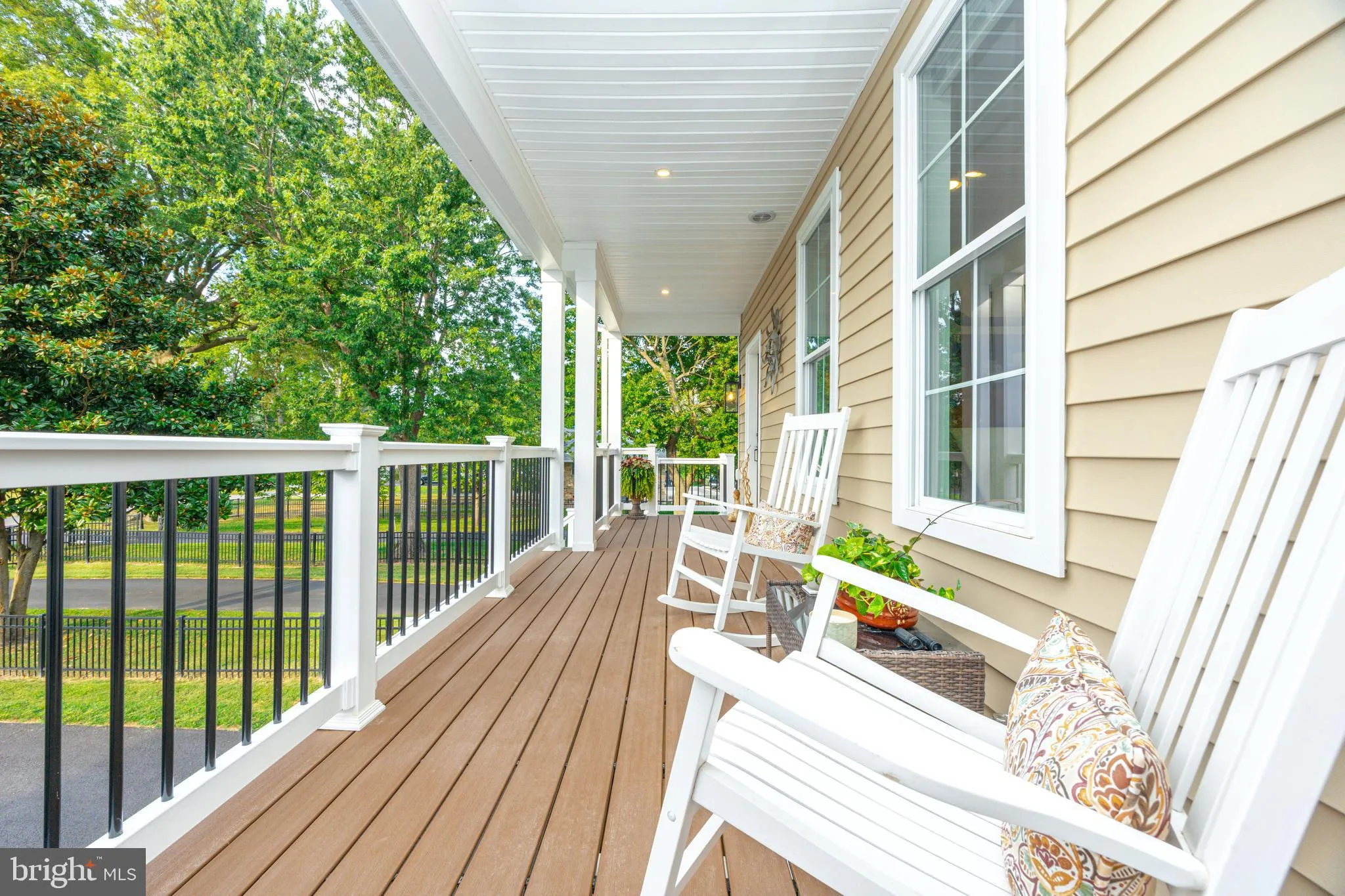 Middle River, Maryland 21220, United States, 3 Bedrooms Bedrooms, ,4 BathroomsBathrooms,Residential,Active,211524