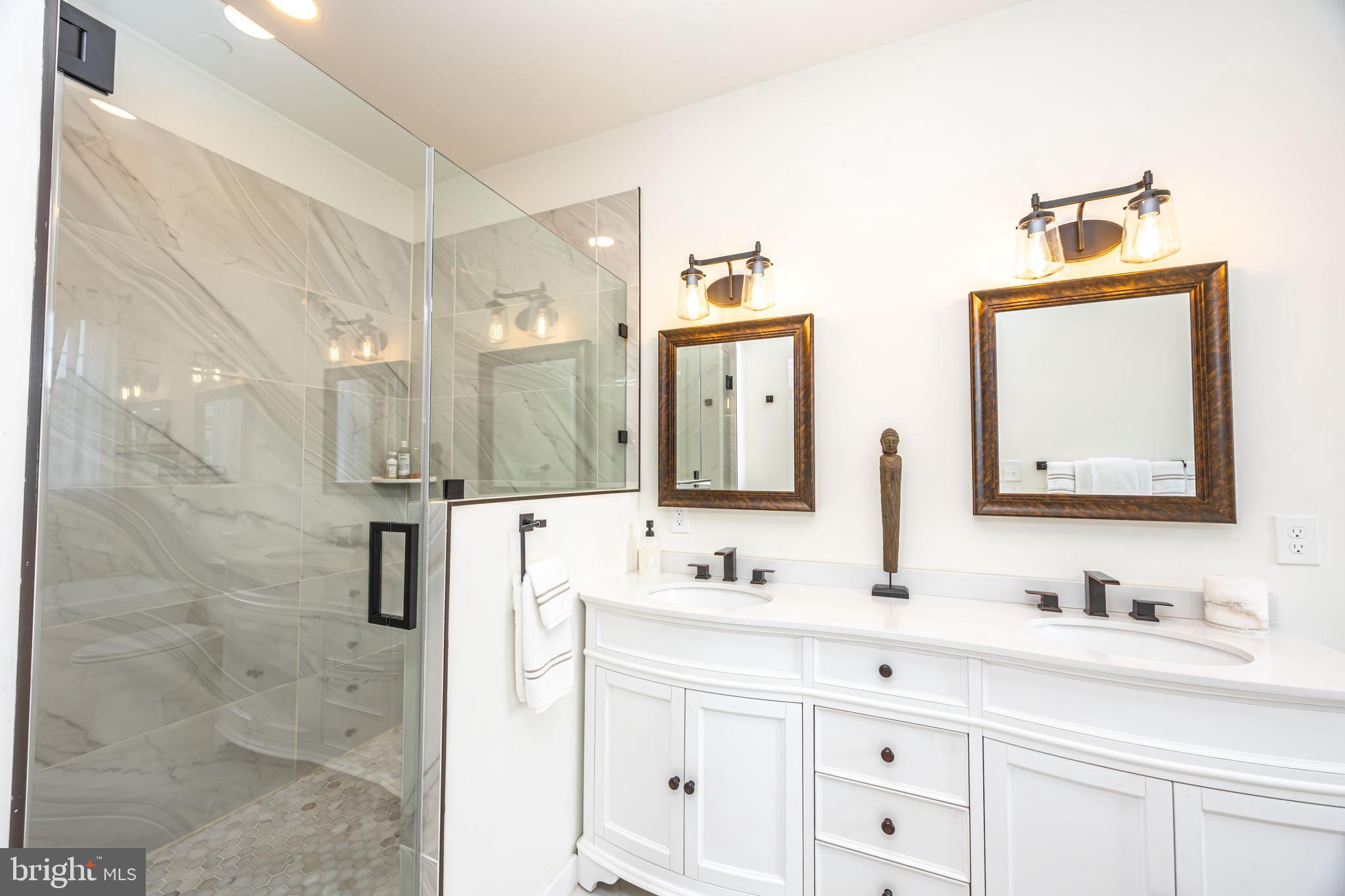 LONG BEACH ESTATES - Residential