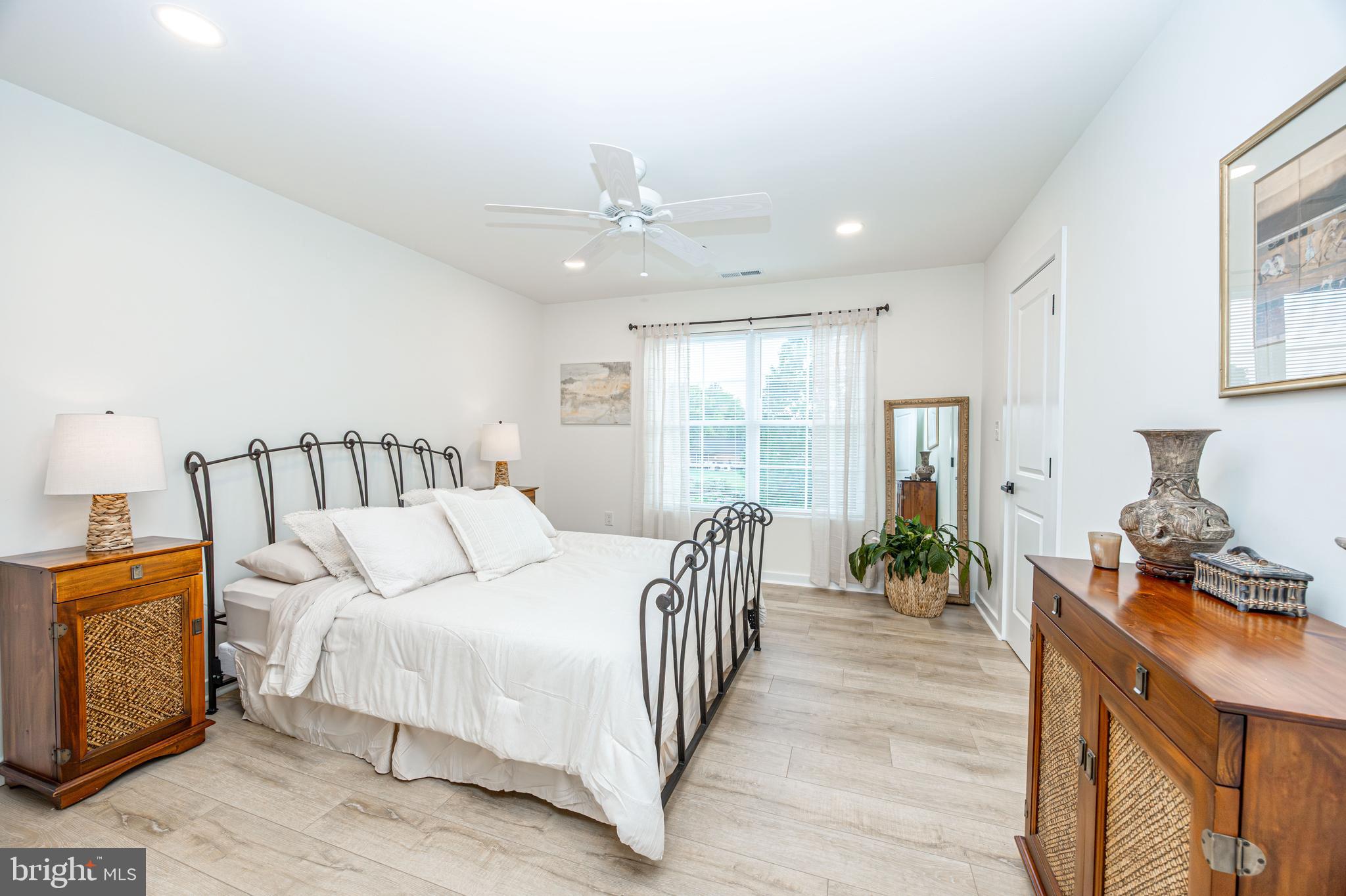 LONG BEACH ESTATES - Residential