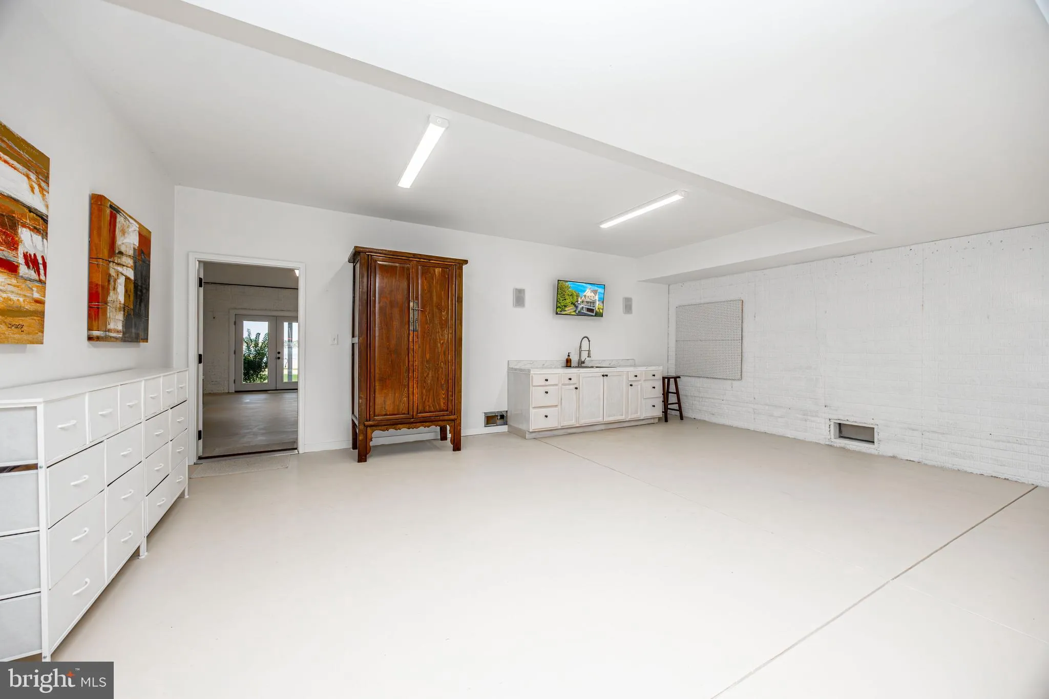 Middle River, Maryland 21220, United States, 3 Bedrooms Bedrooms, ,4 BathroomsBathrooms,Residential,Active,211524