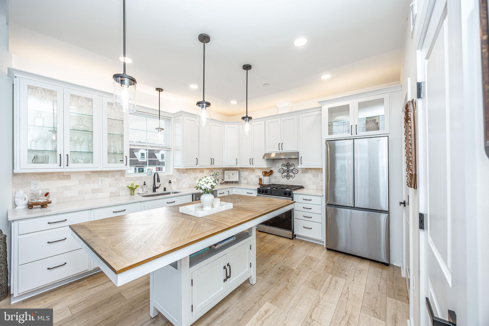 LONG BEACH ESTATES - Residential