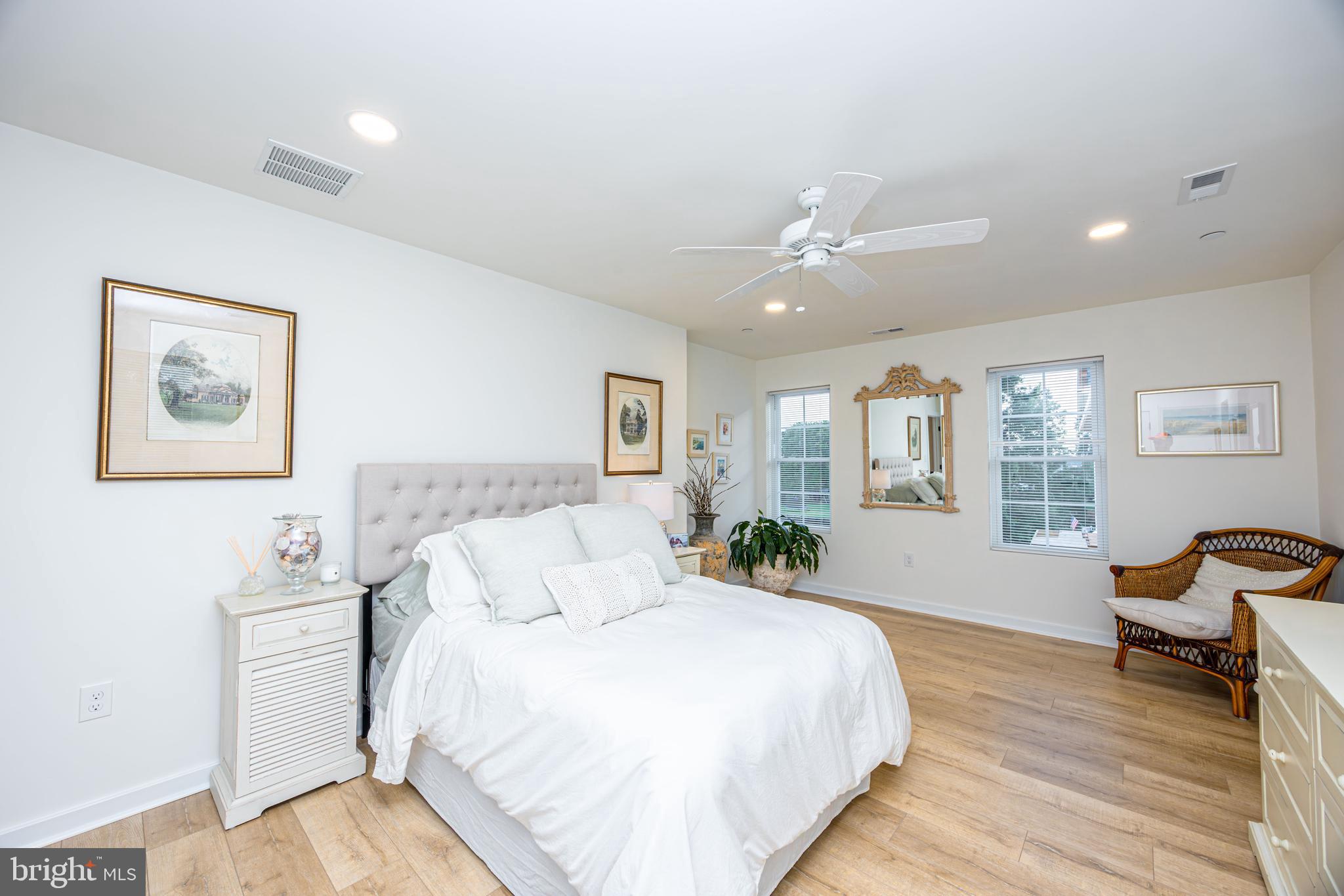 LONG BEACH ESTATES - Residential