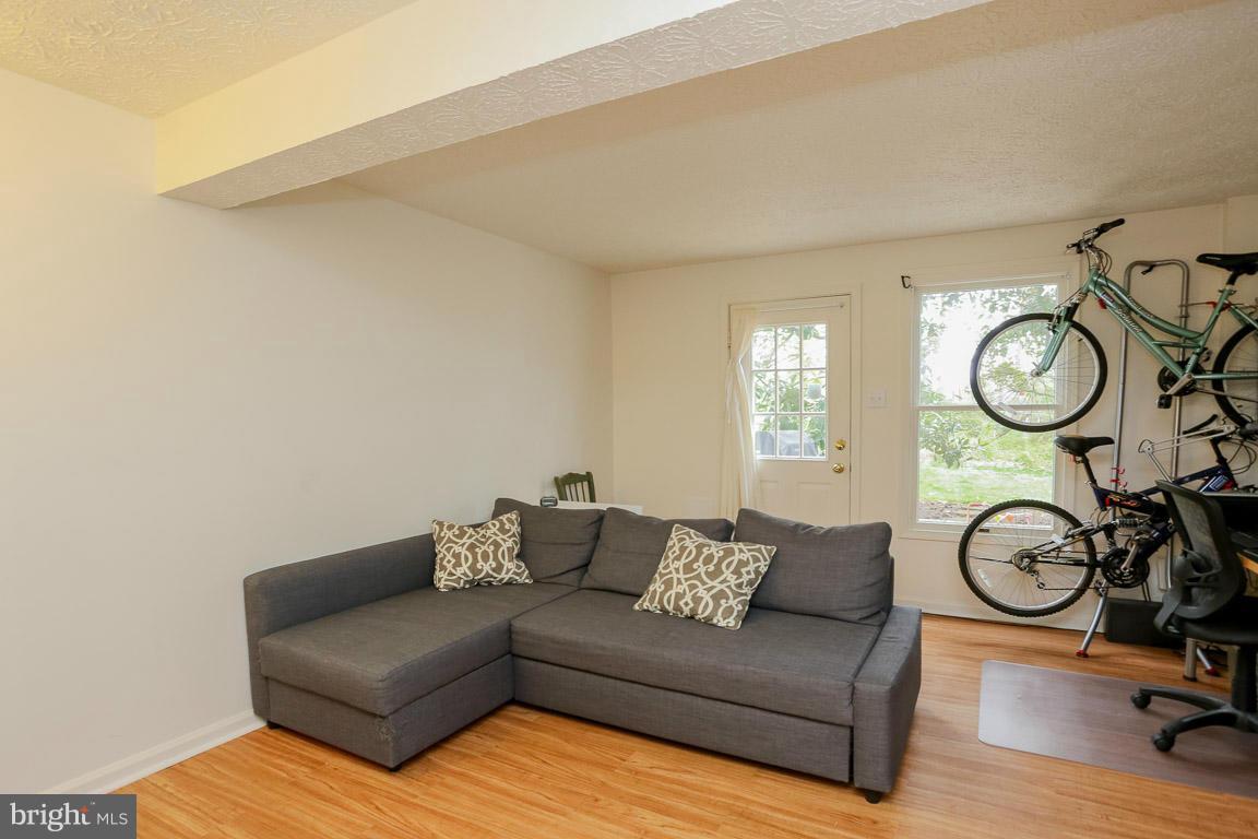 RESTON - Residential Lease