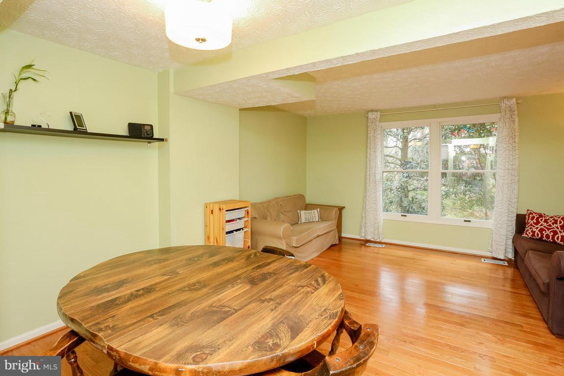 RESTON - Residential Lease