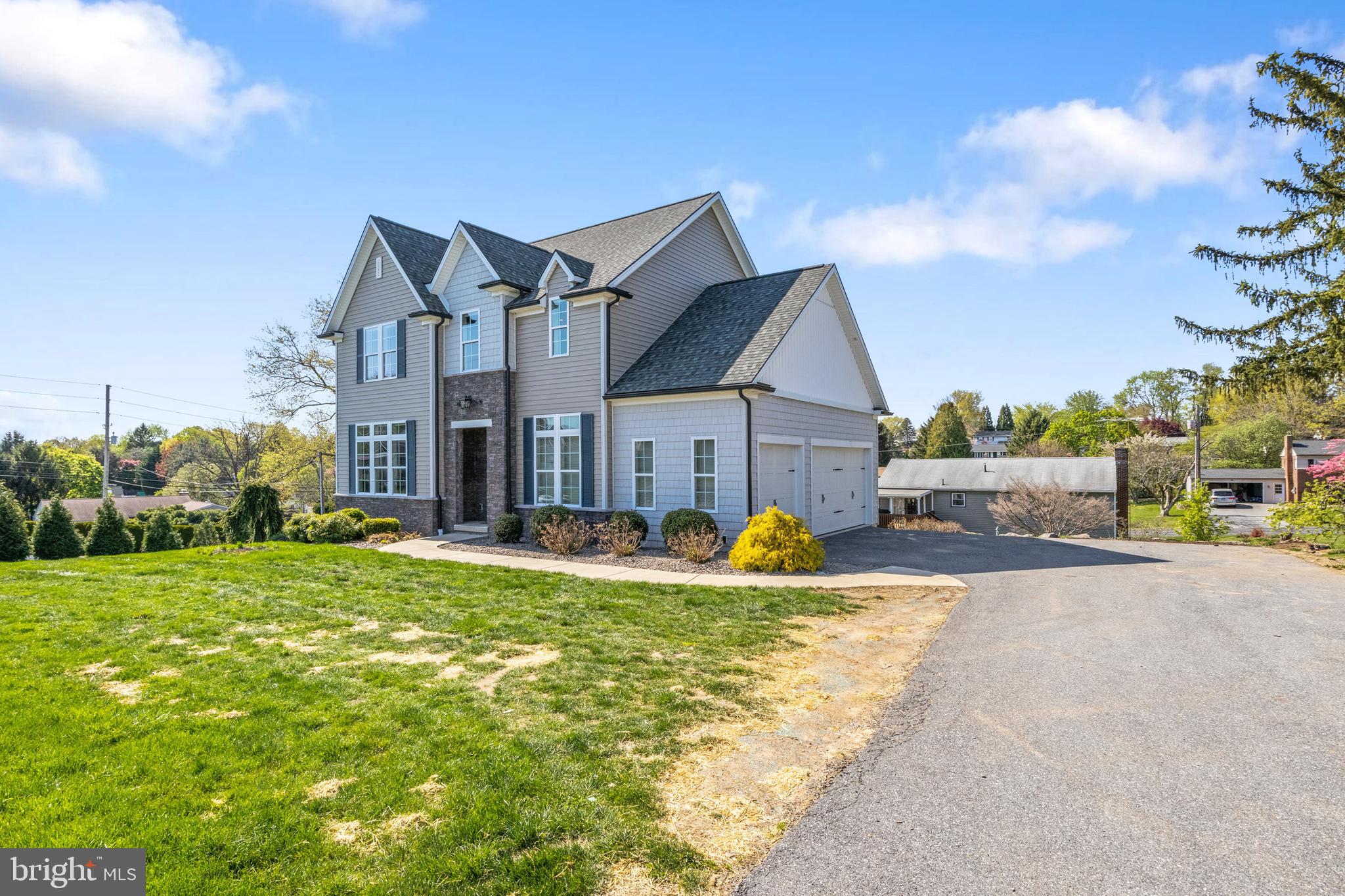 701 E WINDING HILL ROAD