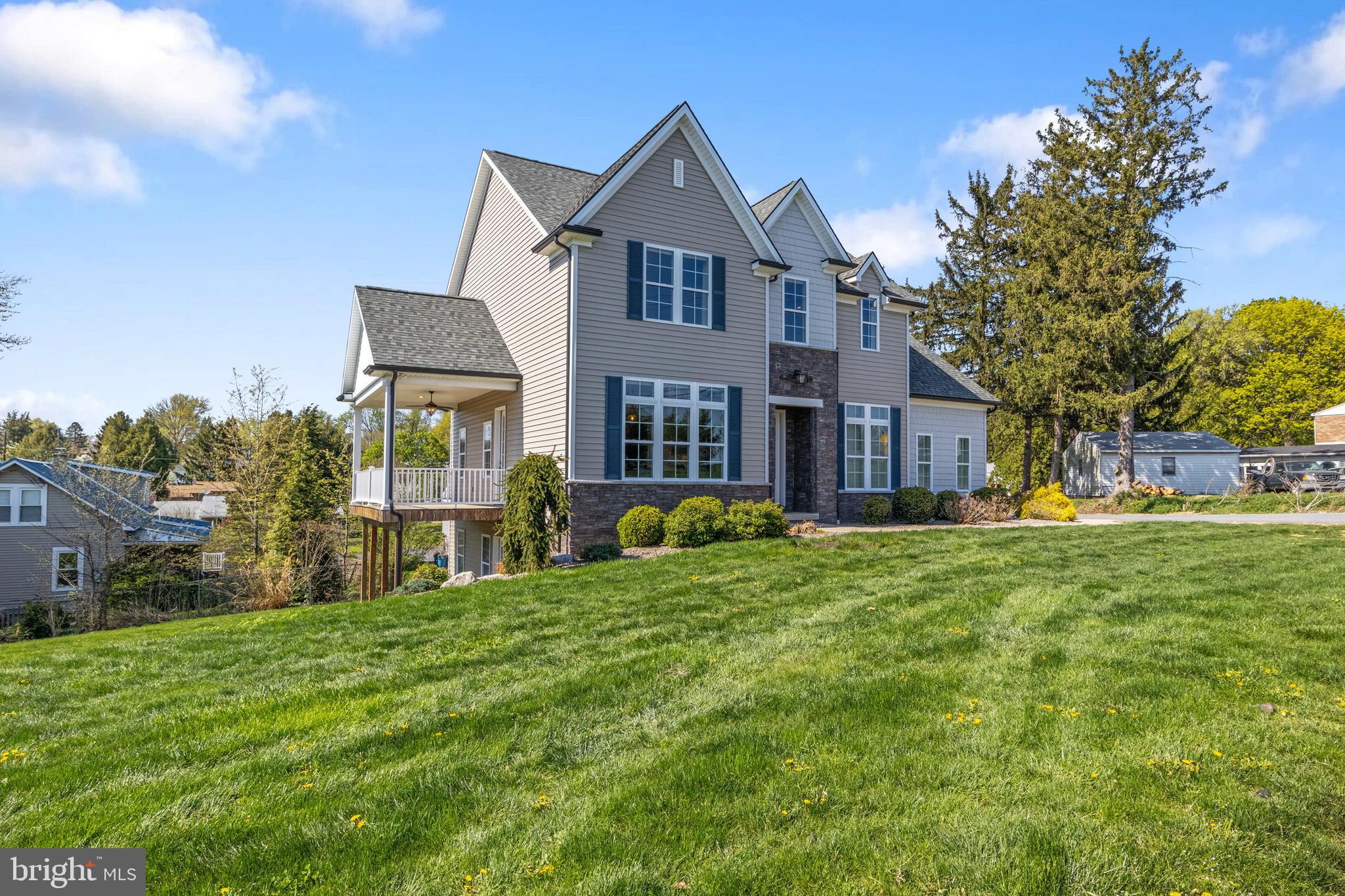 701 E WINDING HILL ROAD