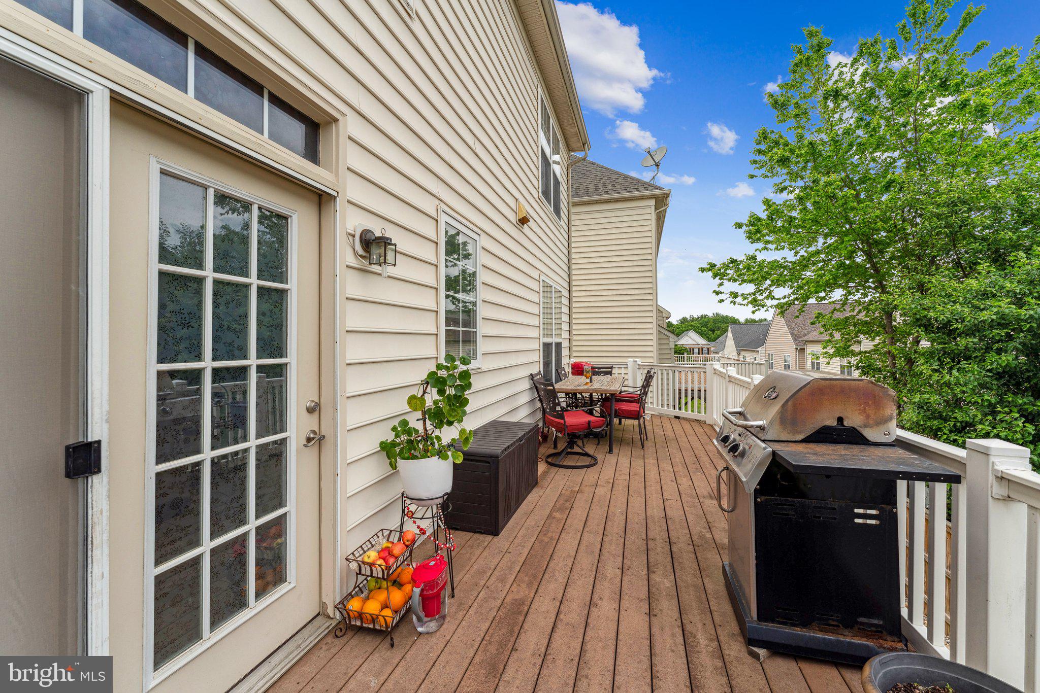 VILLAGE AT LORTON VALLEY - Residential Lease