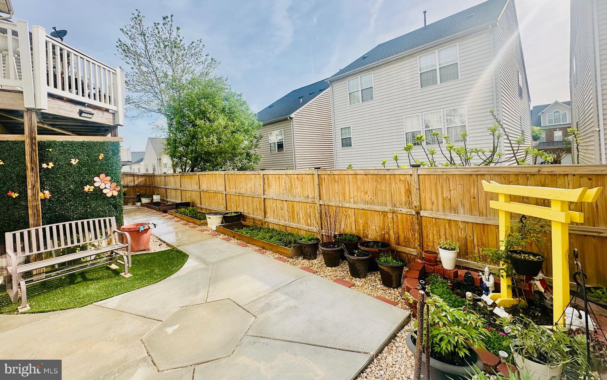 VILLAGE AT LORTON VALLEY - Residential Lease