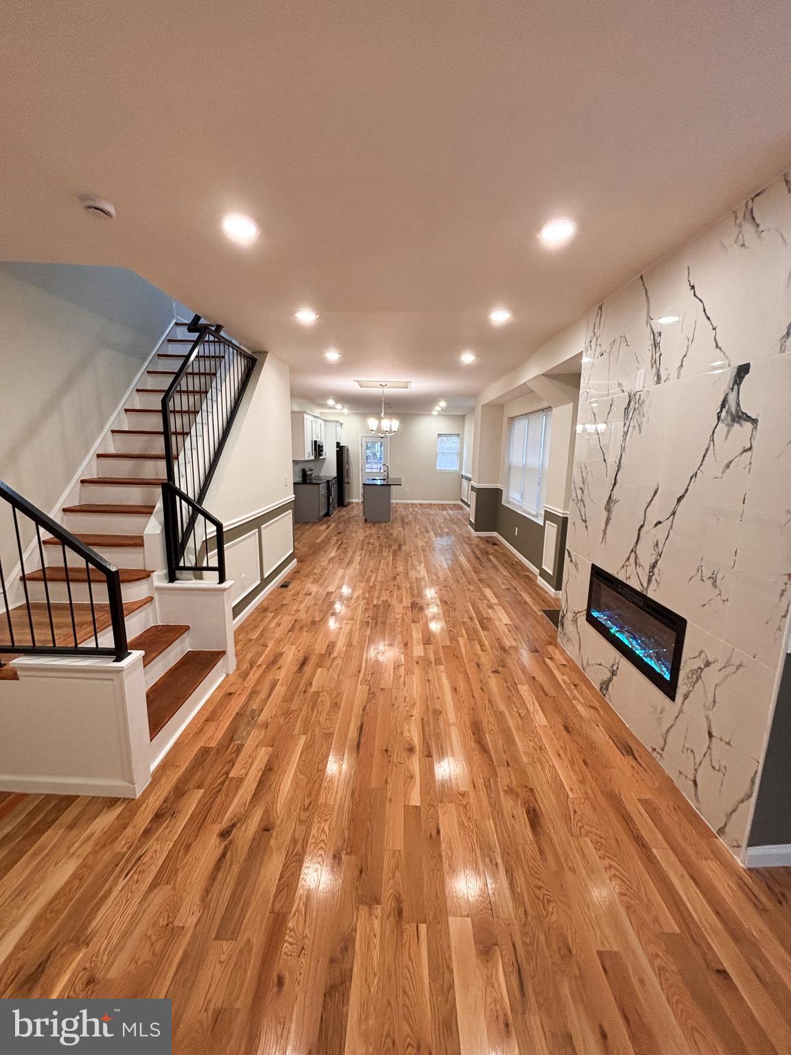 WEST OAK LANE - Residential