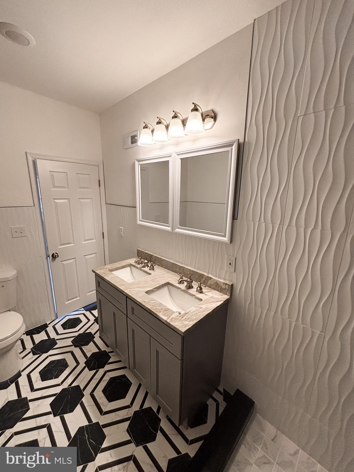 WEST OAK LANE - Residential