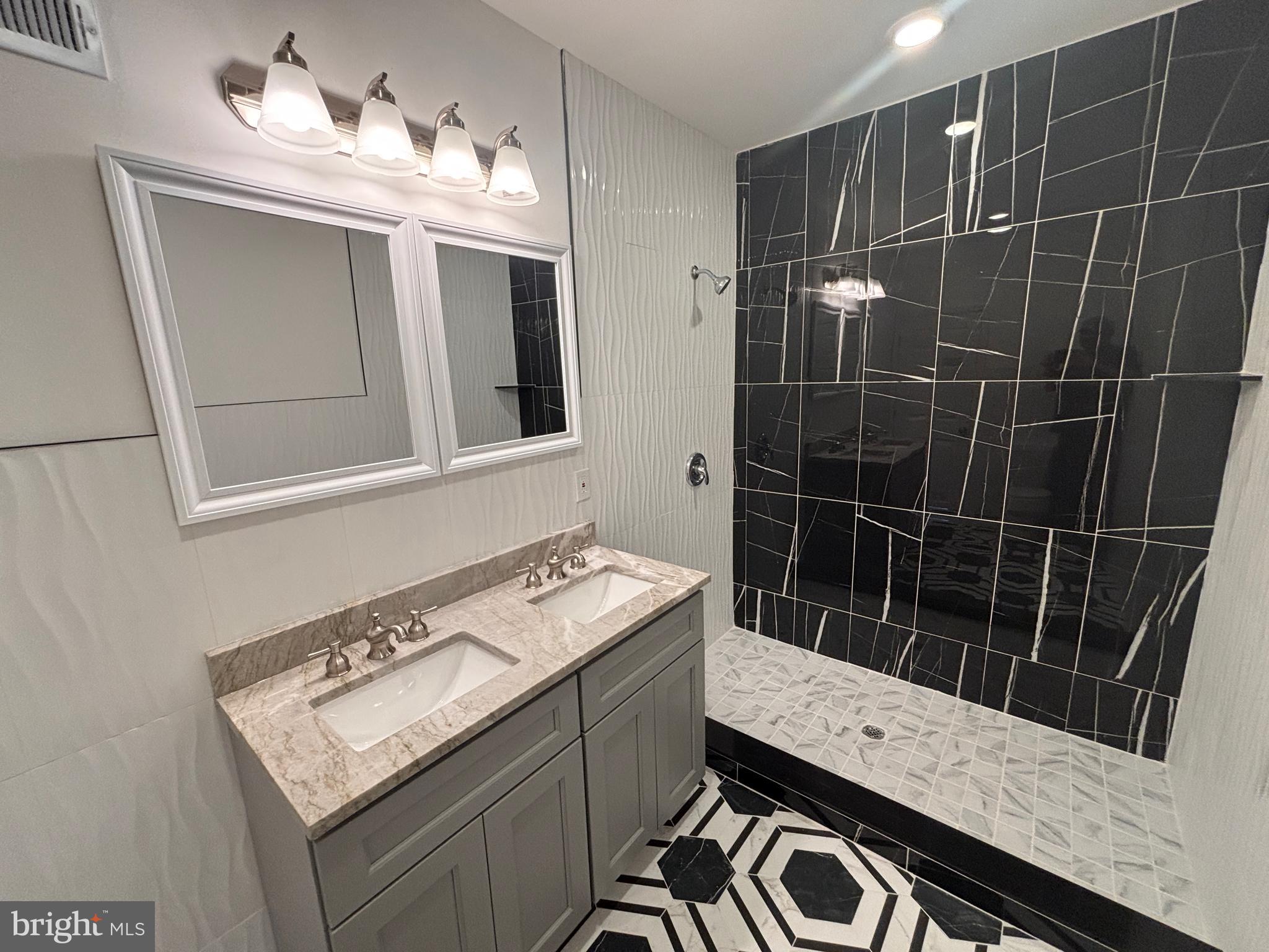 WEST OAK LANE - Residential
