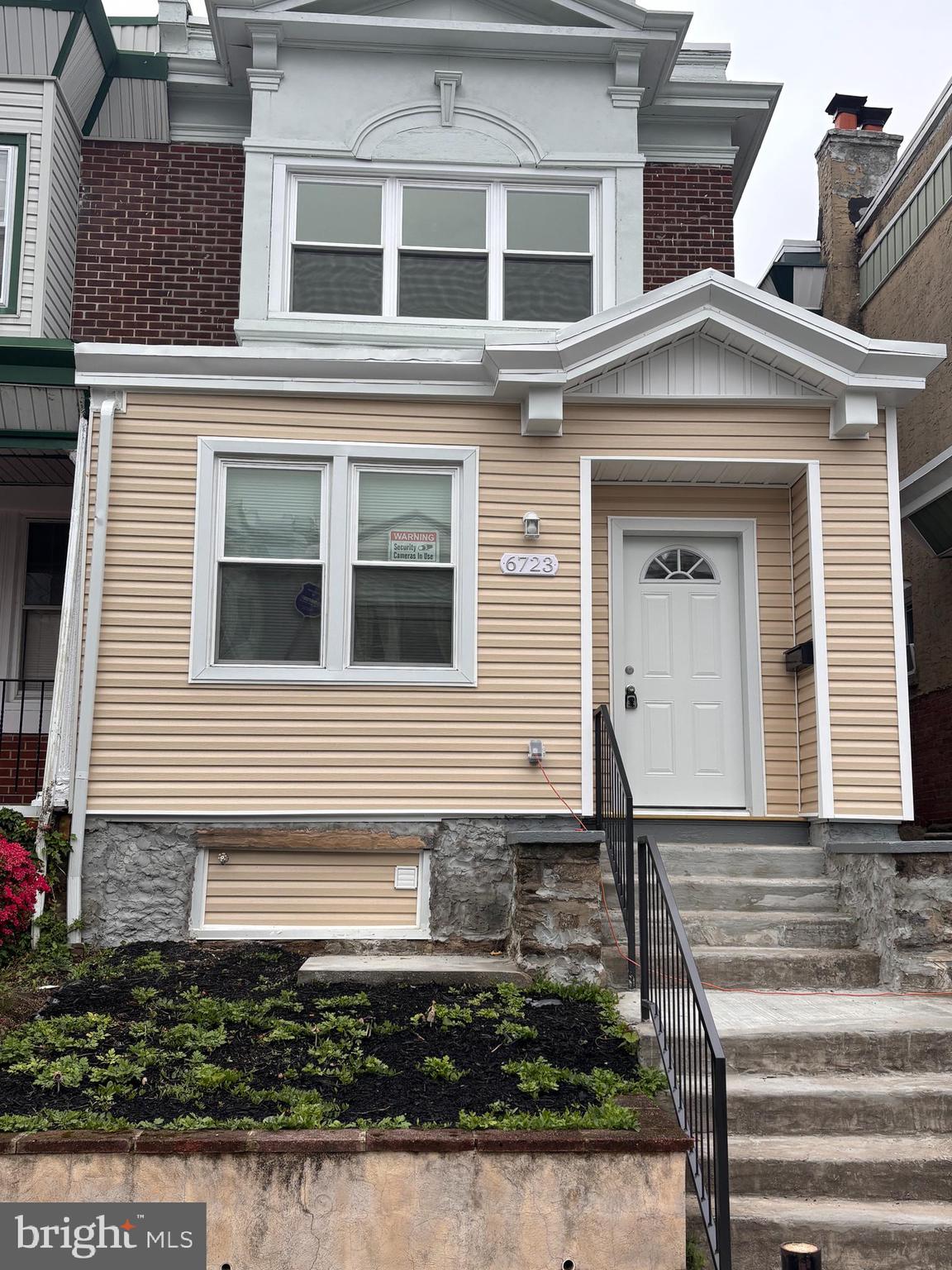 WEST OAK LANE - Residential