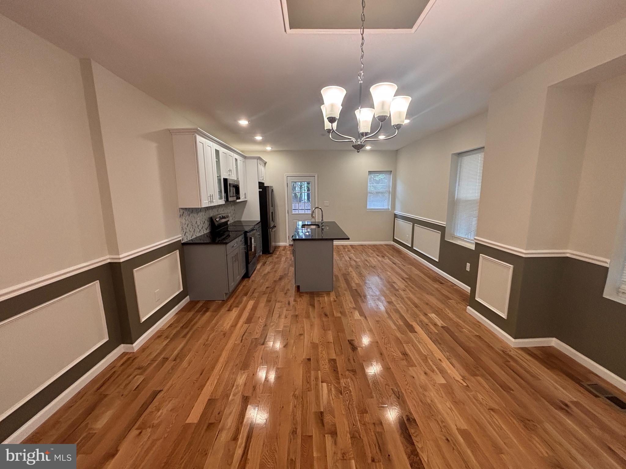 WEST OAK LANE - Residential