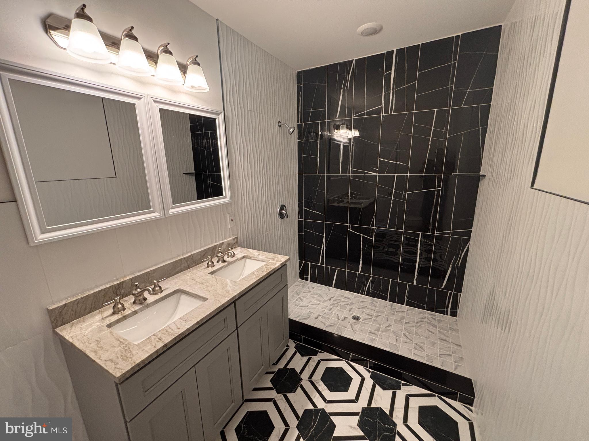 WEST OAK LANE - Residential