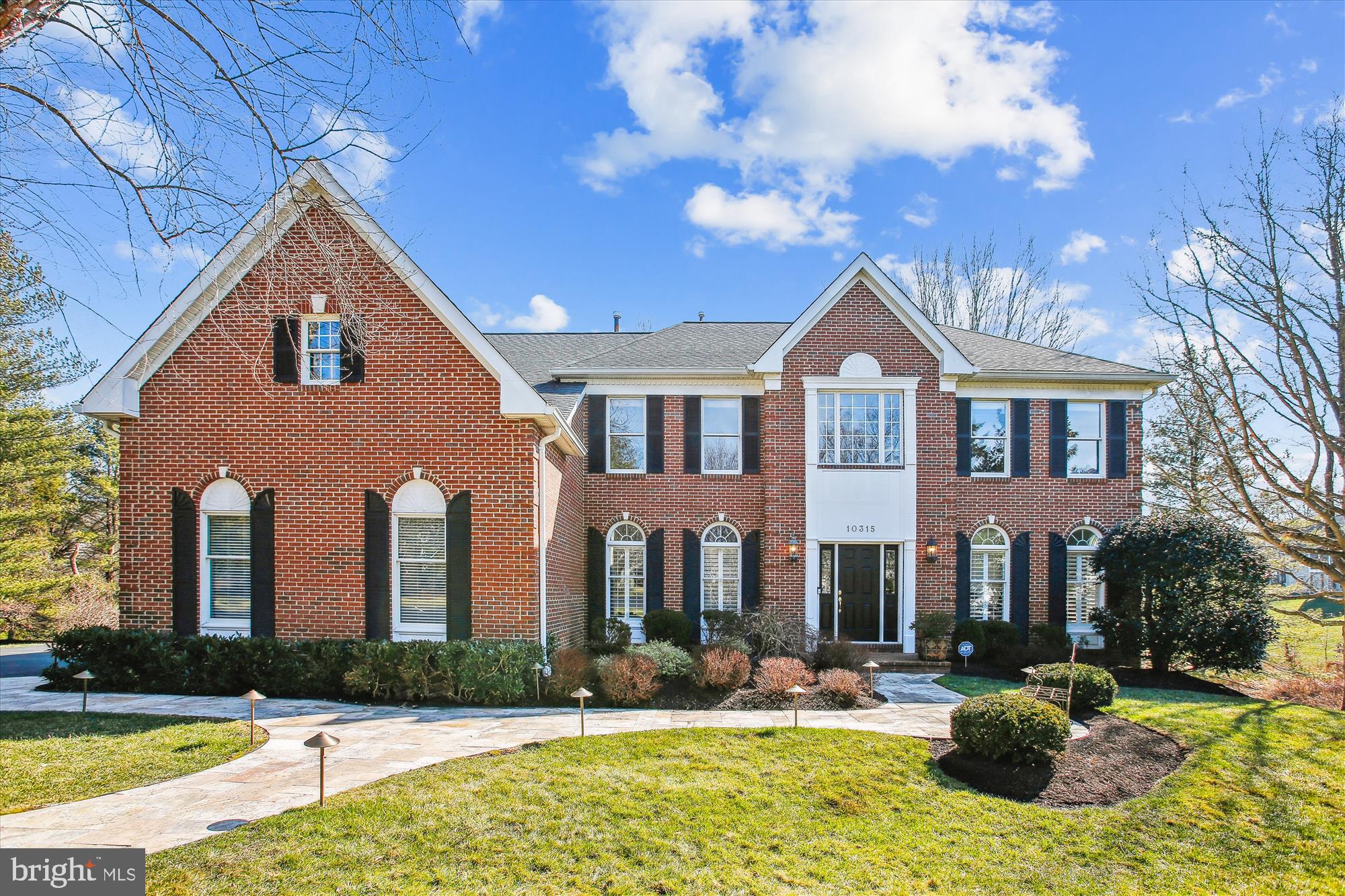 HUNTER MILL ESTATES - Residential