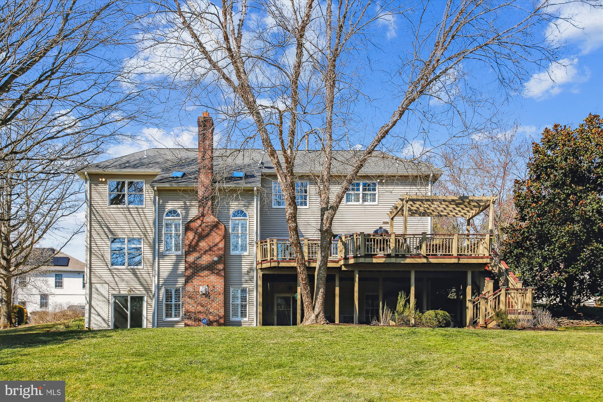 HUNTER MILL ESTATES - Residential