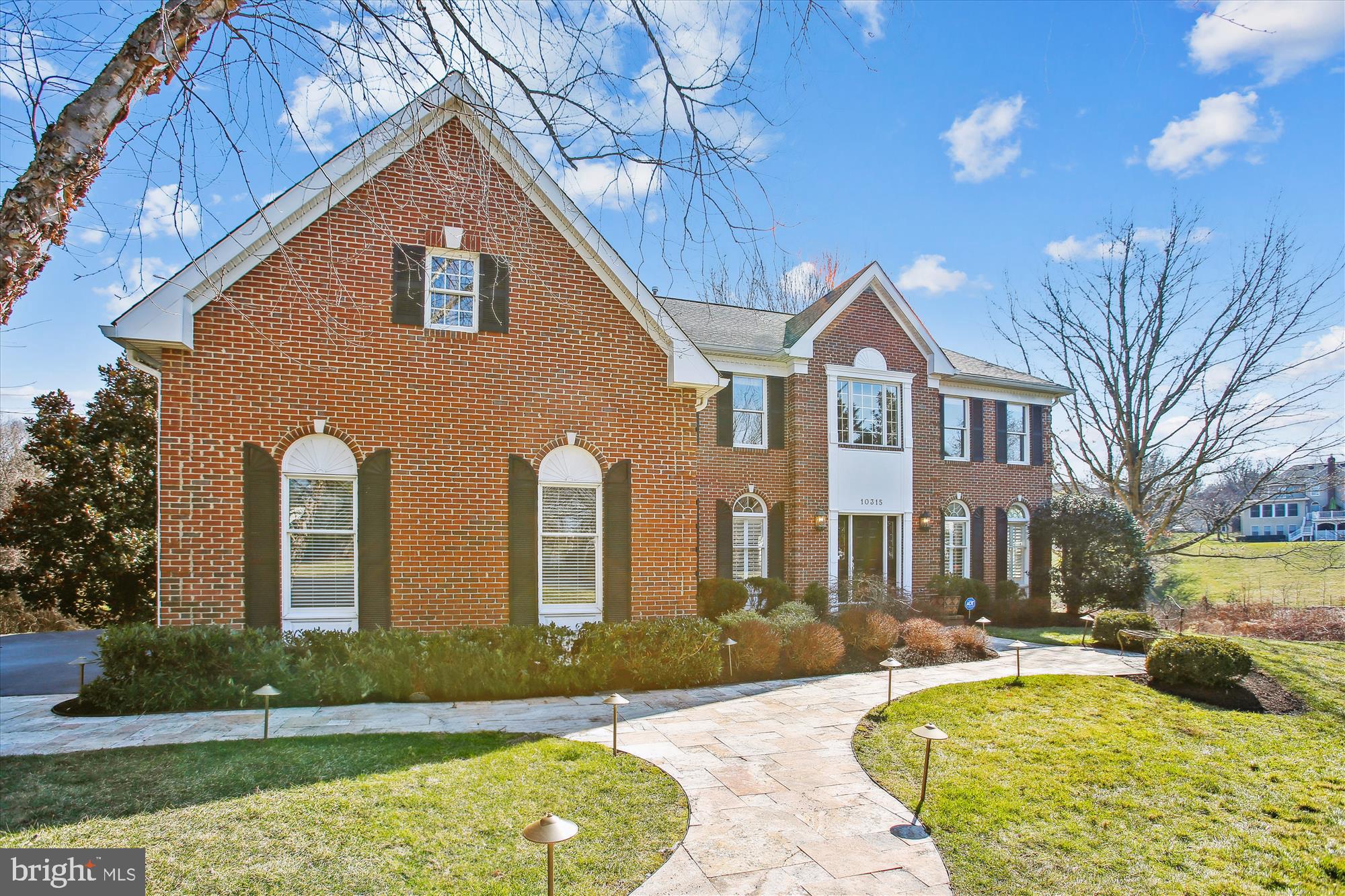 HUNTER MILL ESTATES - Residential
