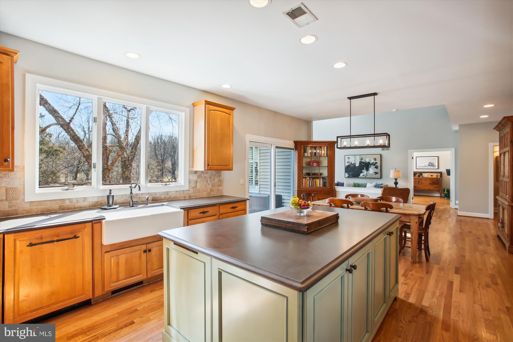 HUNTER MILL ESTATES - Residential