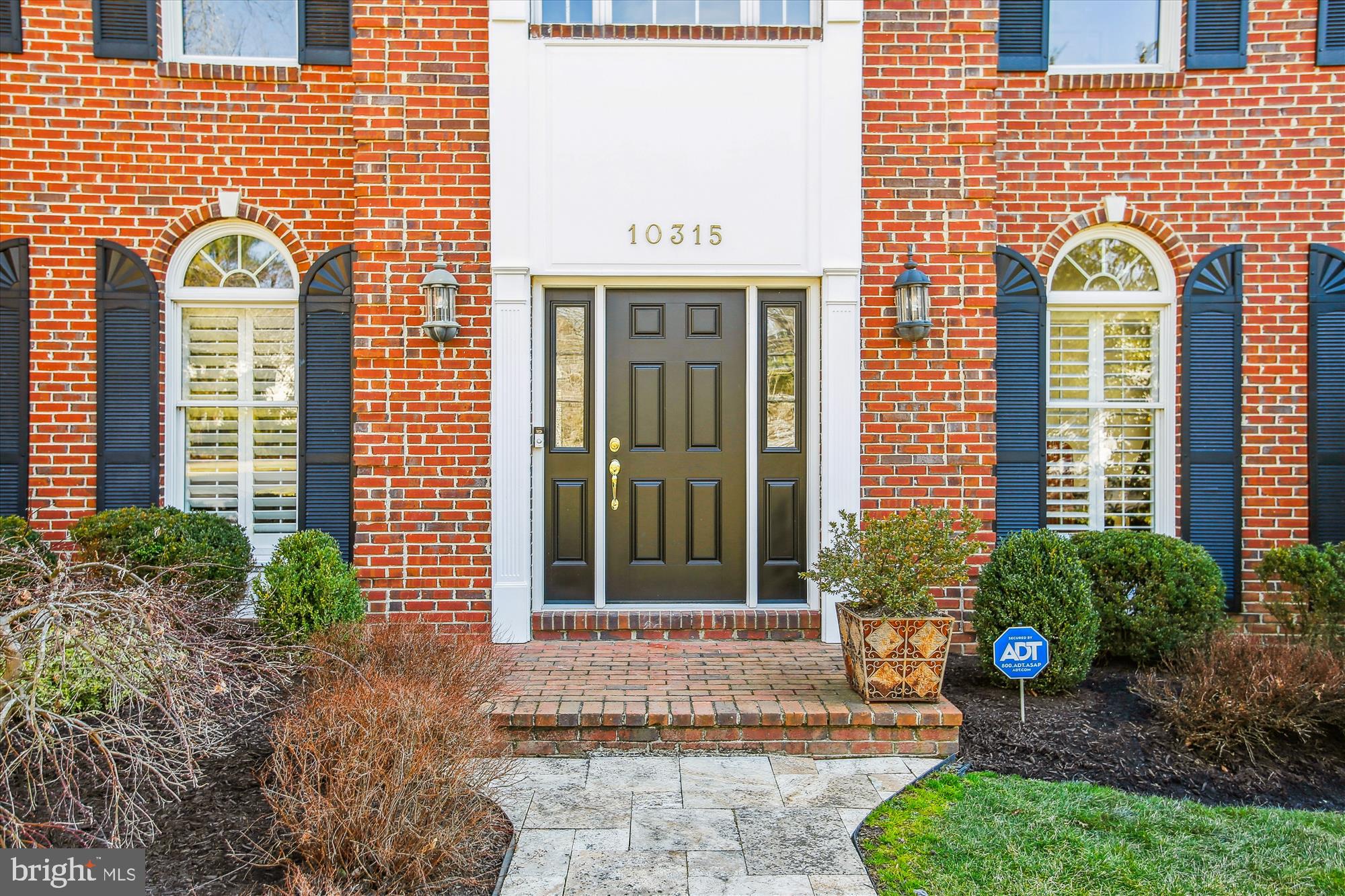 HUNTER MILL ESTATES - Residential