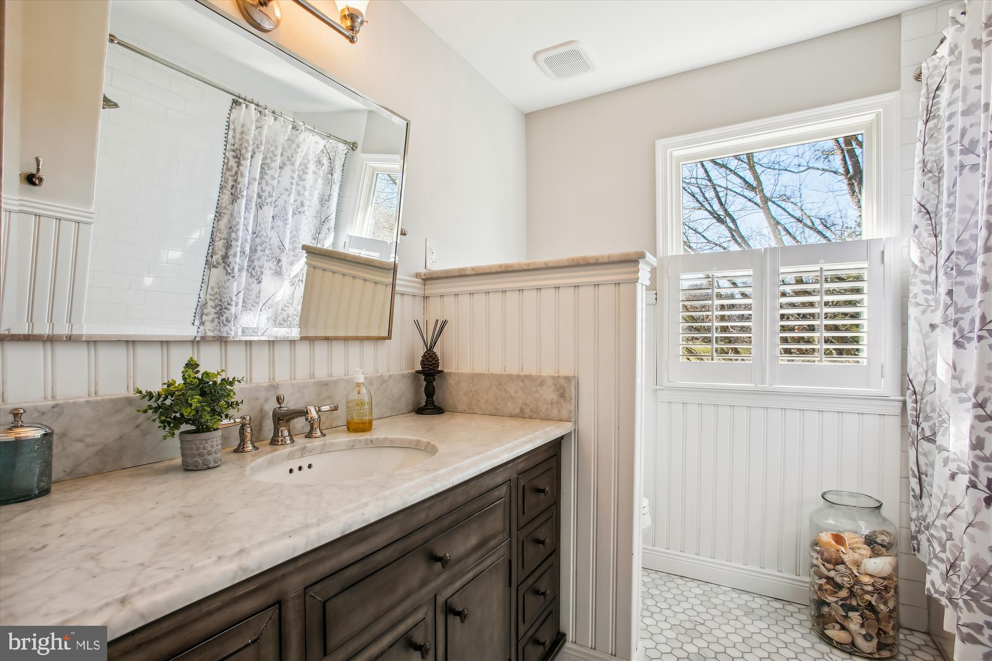 HUNTER MILL ESTATES - Residential