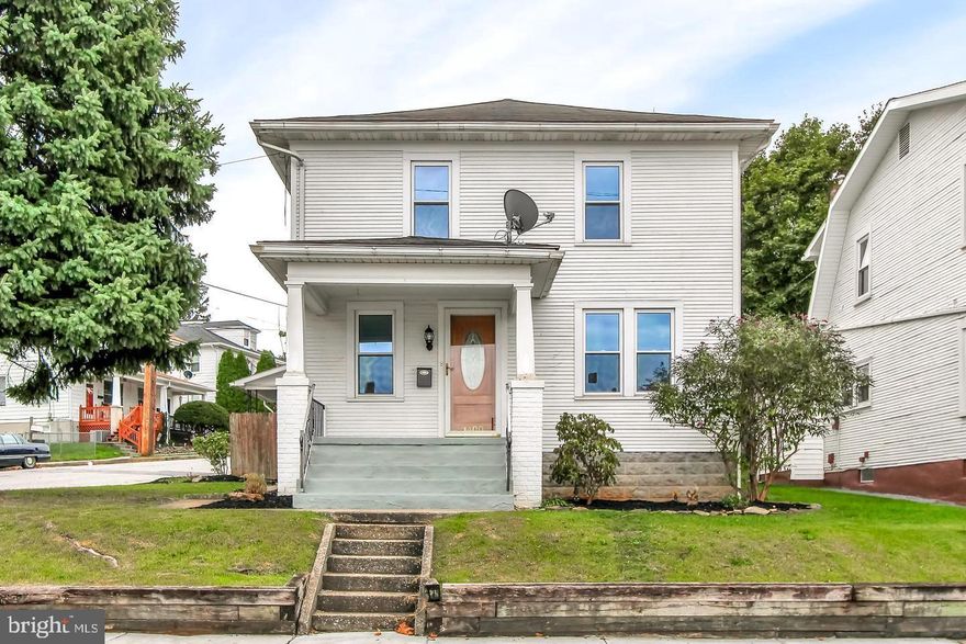 Great corner lot, 2 story detached home with 3 bedrooms and 2 full bathrooms.  This home has a nice big kitchen, living room with fireplace, 3 bedrooms and 2 full baths.  There is off street parking behind the mostly enclosed back yard with cover patio.