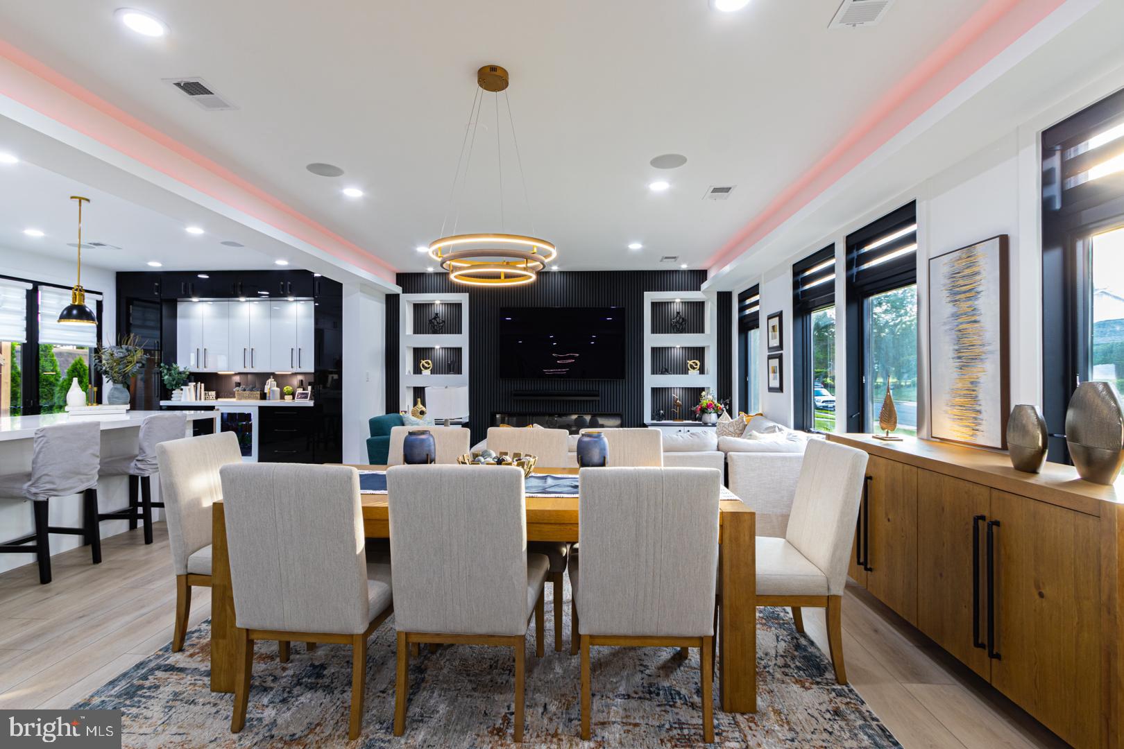 BROOKFIELD - Residential