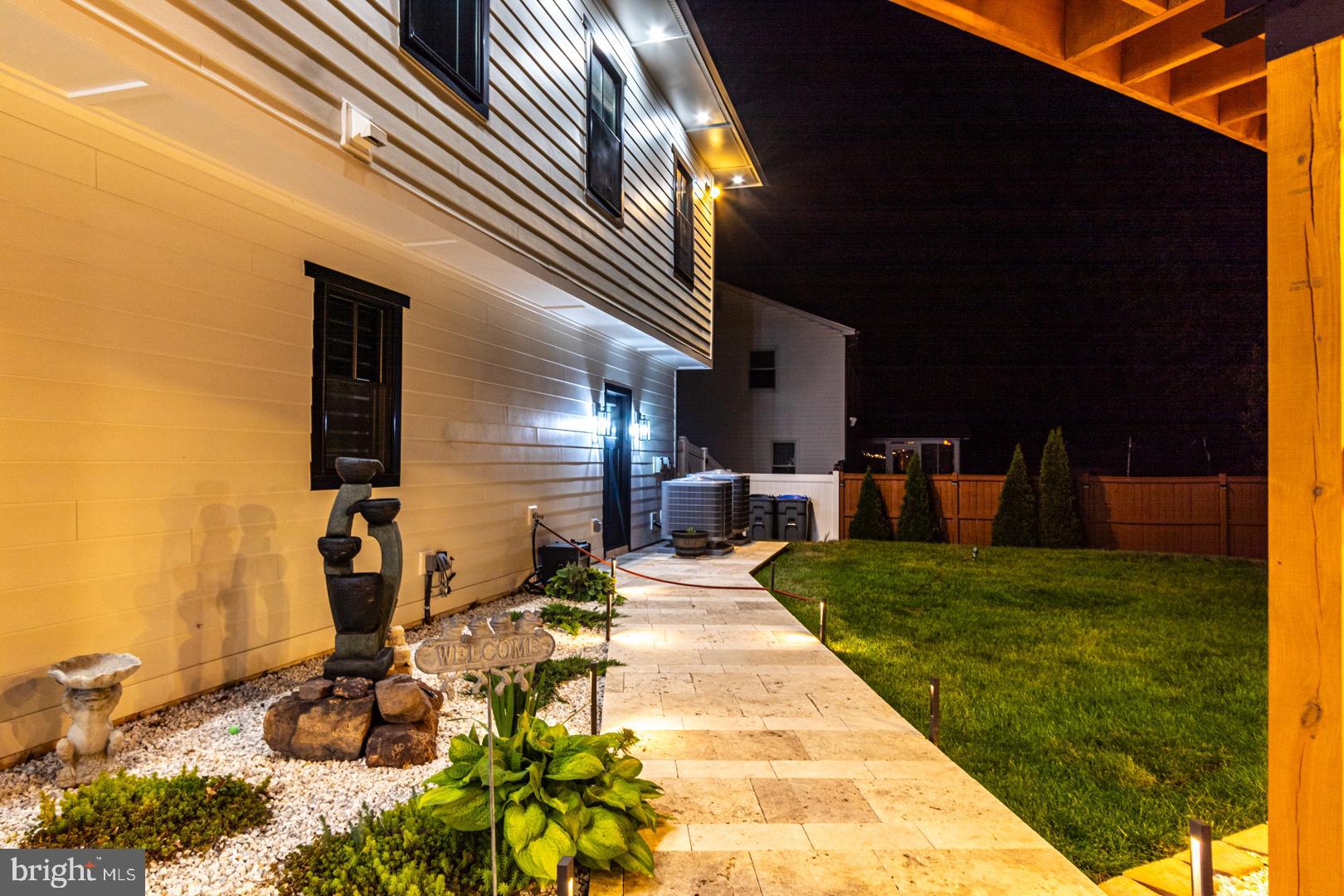 BROOKFIELD - Residential