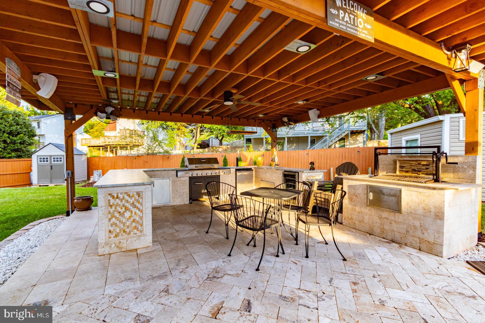 BROOKFIELD - Residential