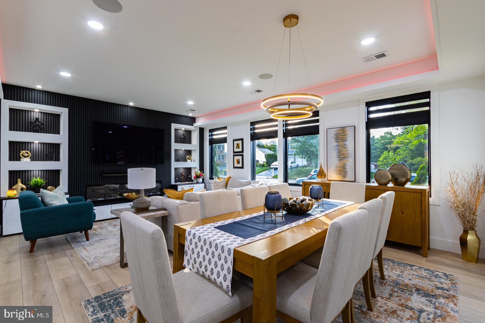 BROOKFIELD - Residential
