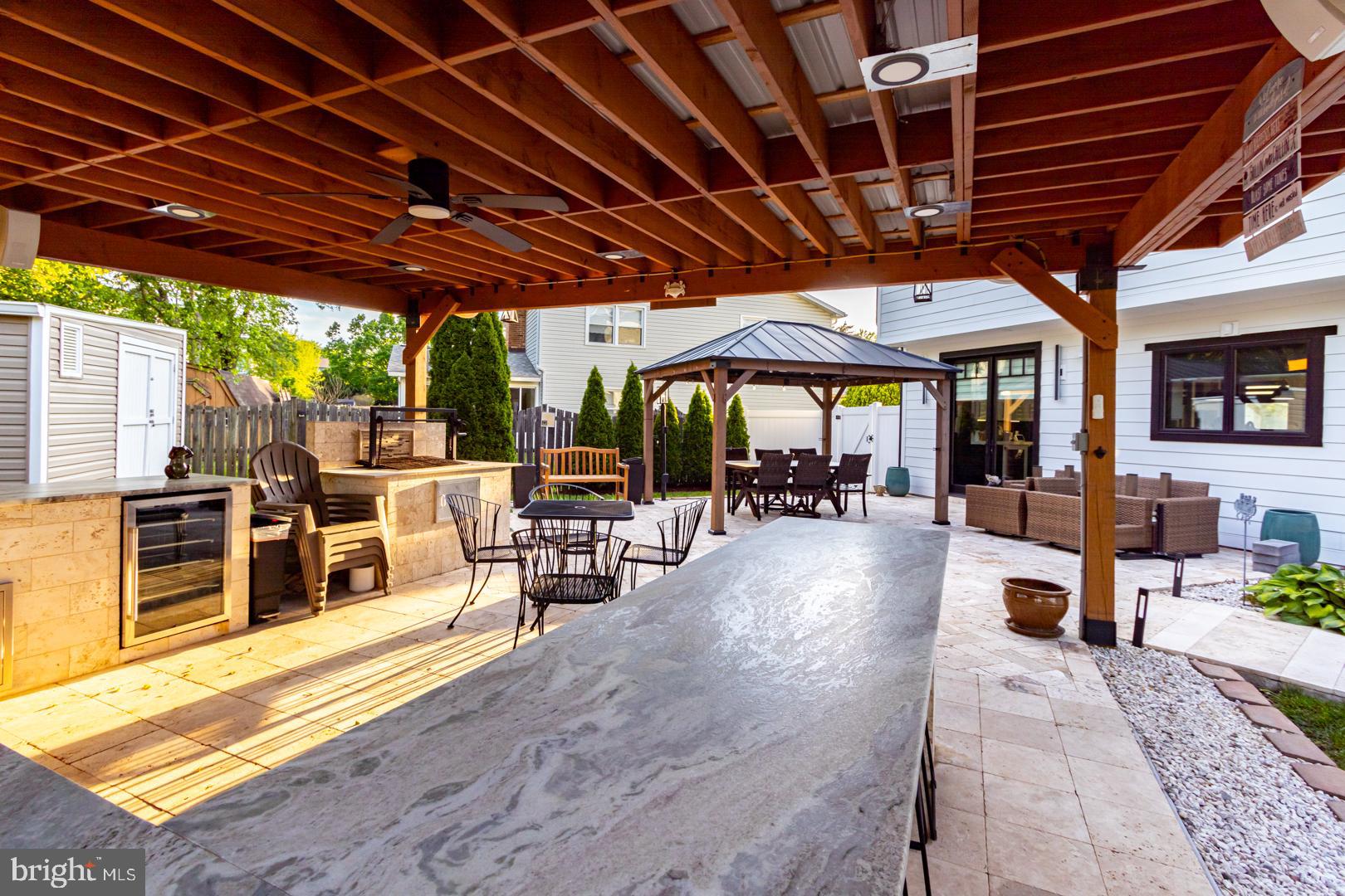 BROOKFIELD - Residential