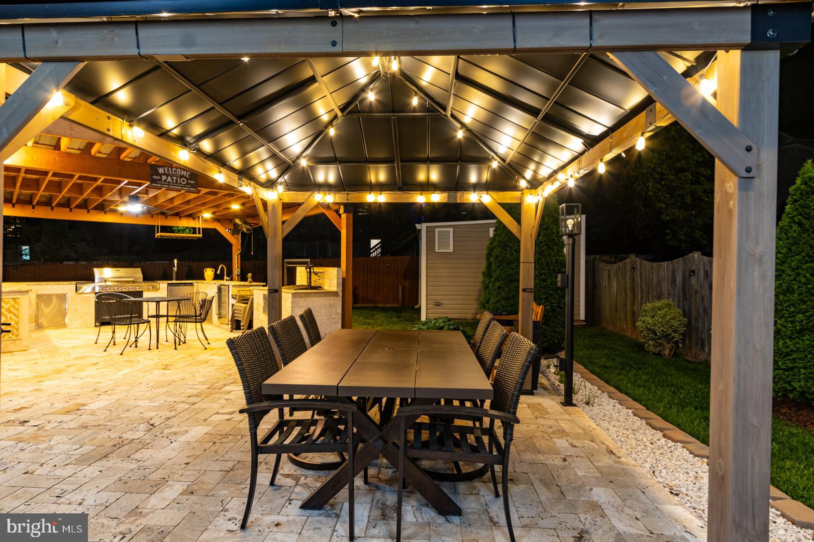 BROOKFIELD - Residential