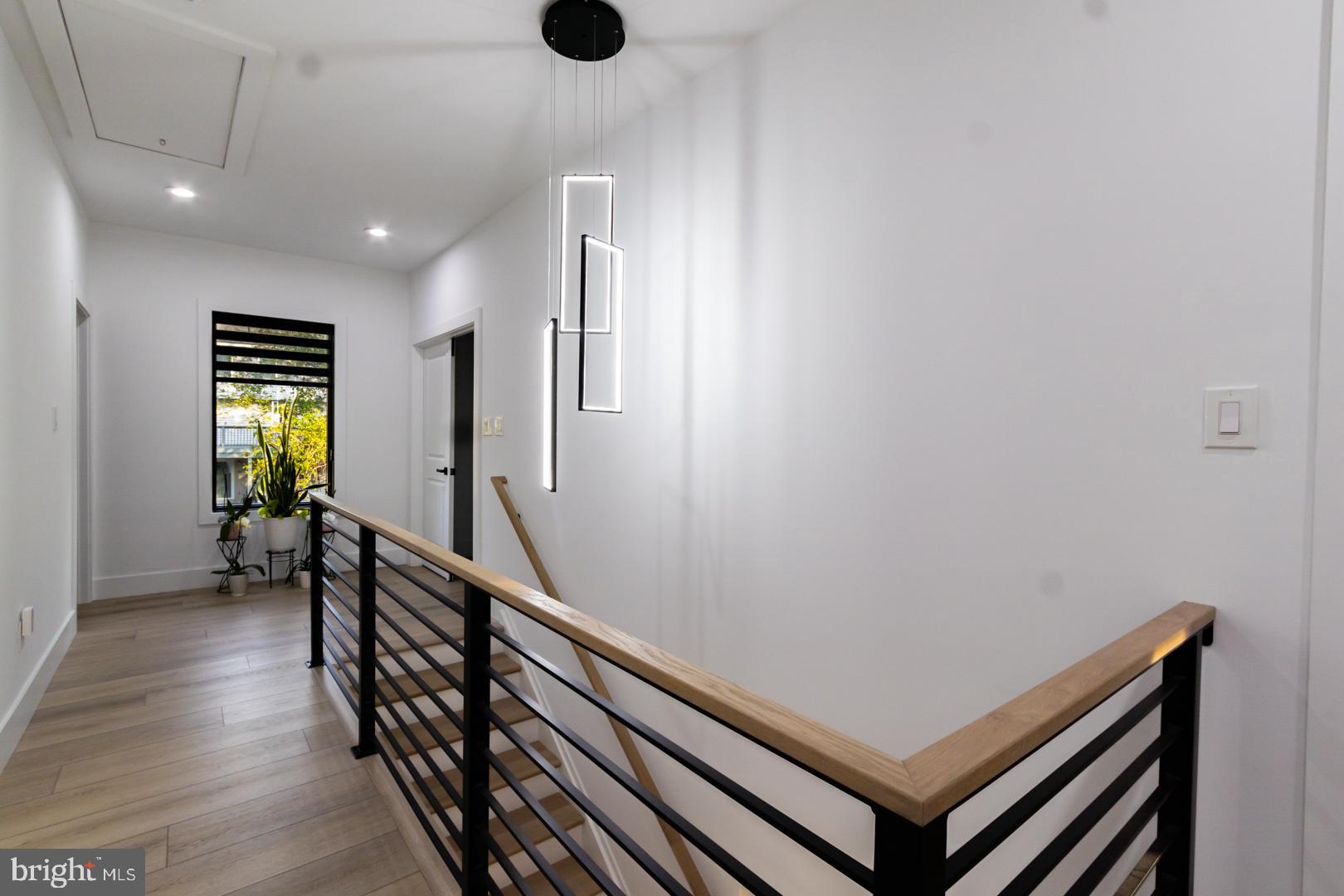 BROOKFIELD - Residential