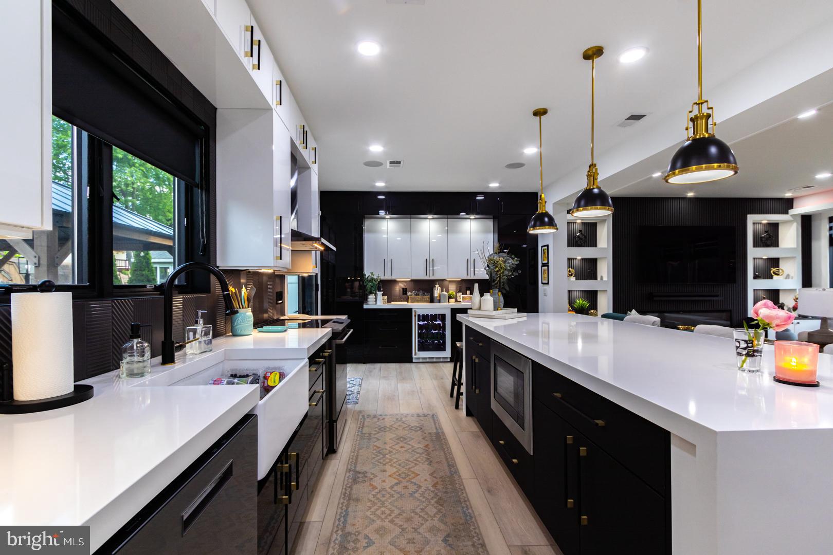 BROOKFIELD - Residential