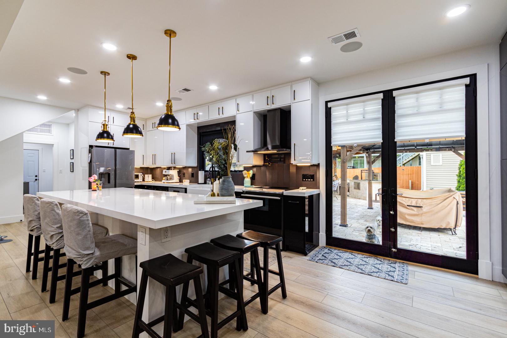 BROOKFIELD - Residential
