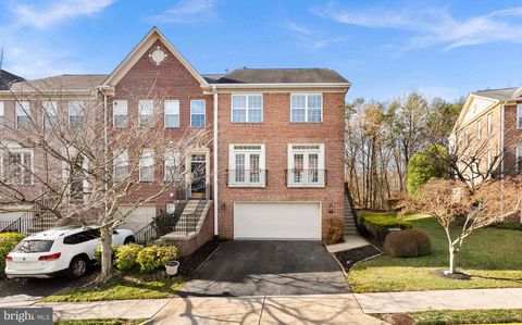 Photo of 6223 Windham Hill Run, ALEXANDRIA, VA 22315 (MLS # VAFX2293728)