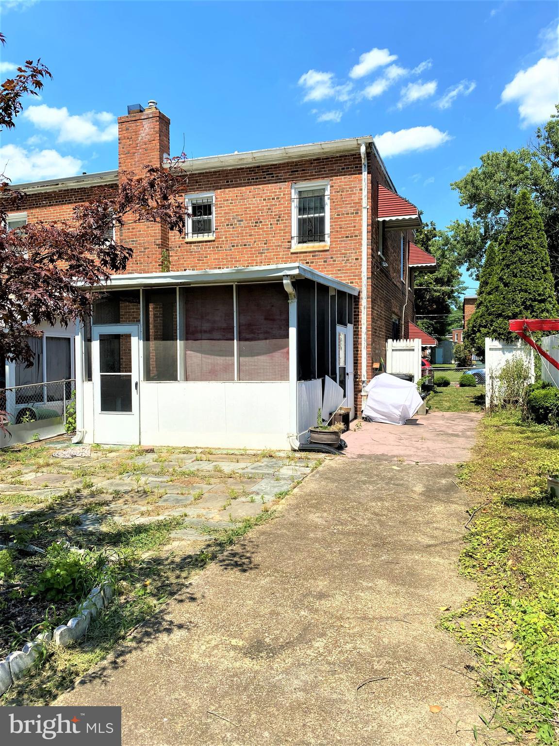 CAPITOL HEIGHTS - Residential