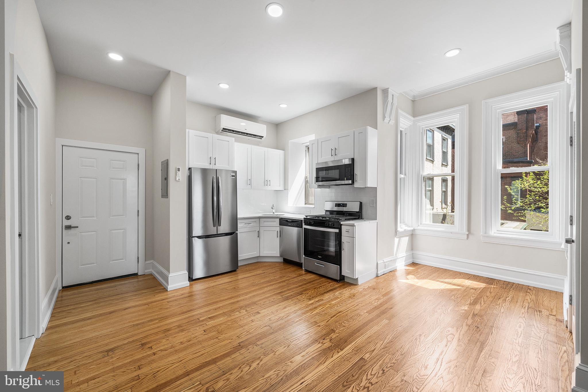 ART MUSEUM AREA - Residential Lease