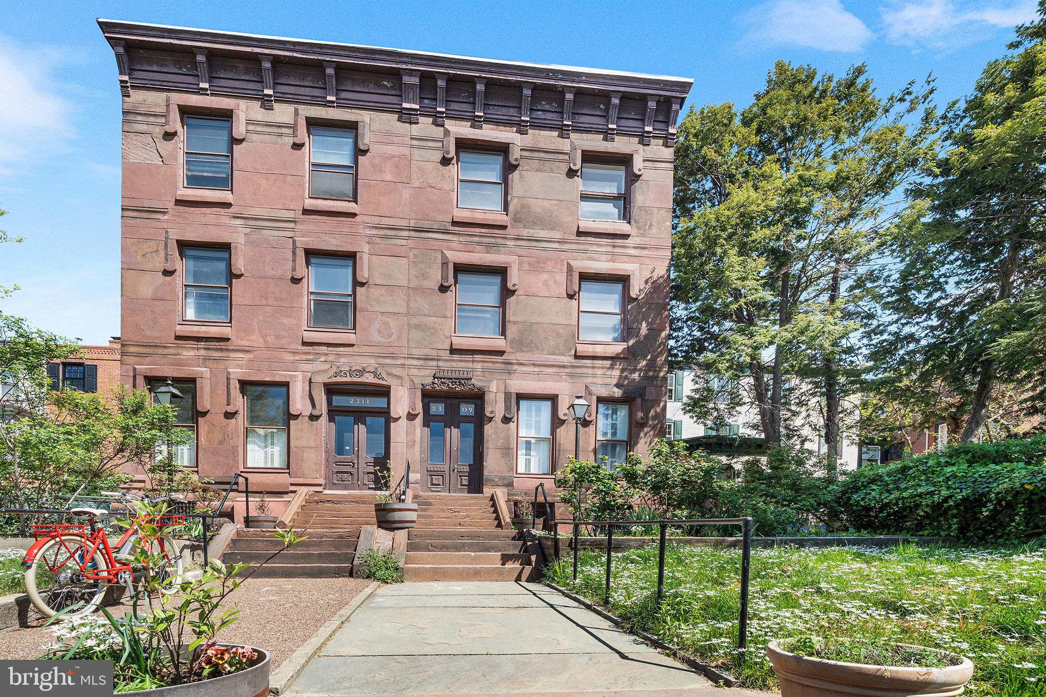 ART MUSEUM AREA - Residential Lease