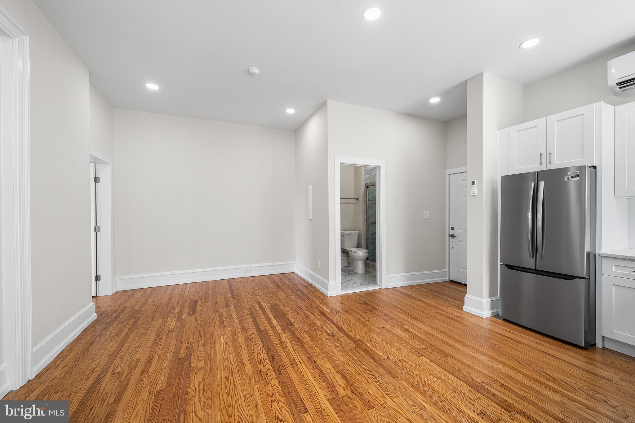 ART MUSEUM AREA - Residential Lease