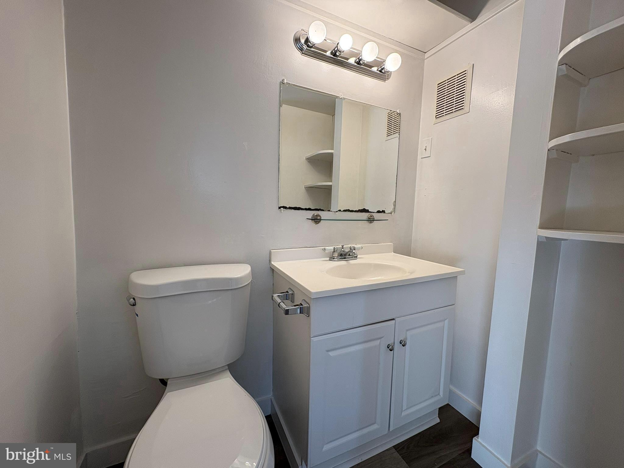 CROSS COUNTRY - Residential Lease