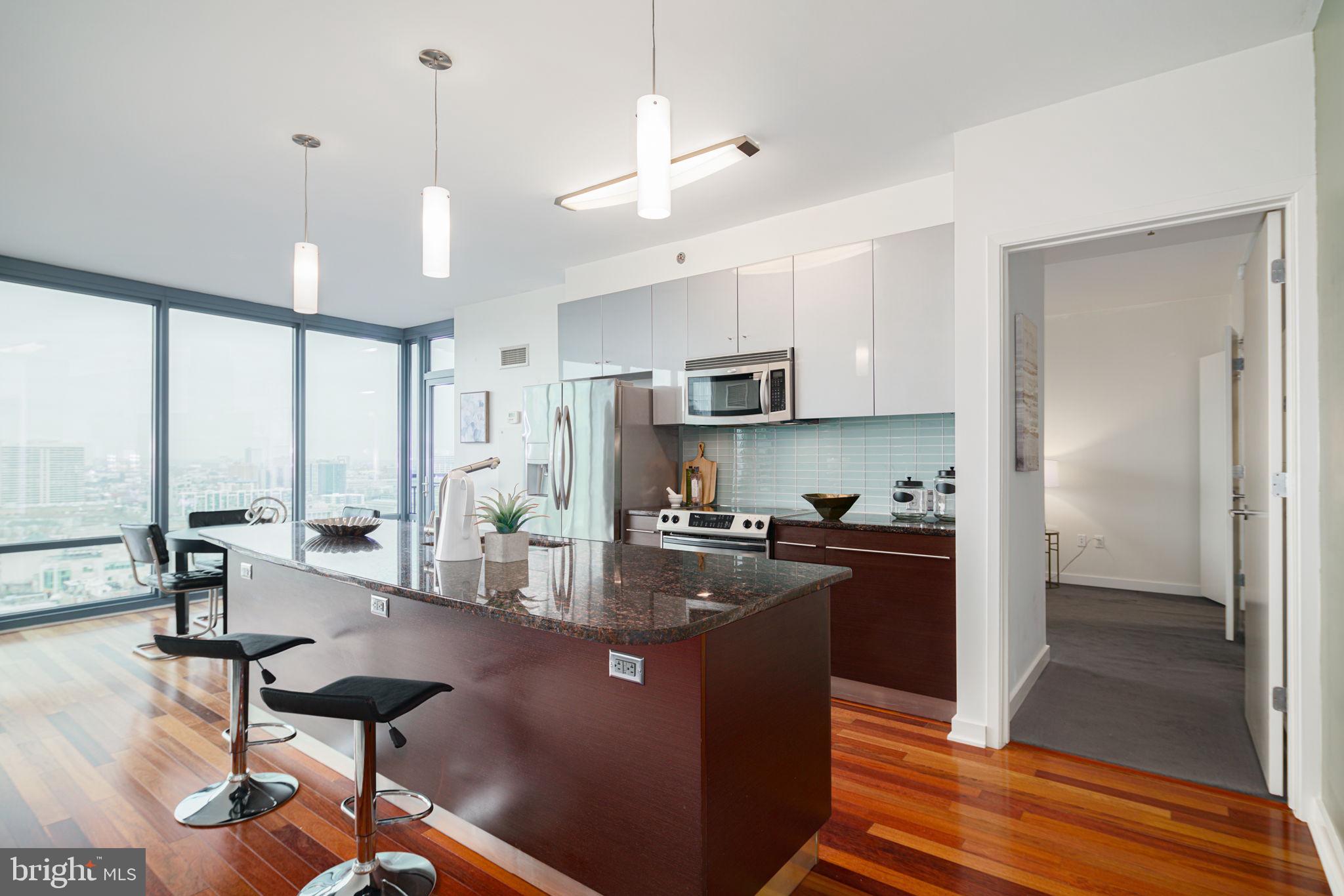 RITTENHOUSE SQUARE - Residential