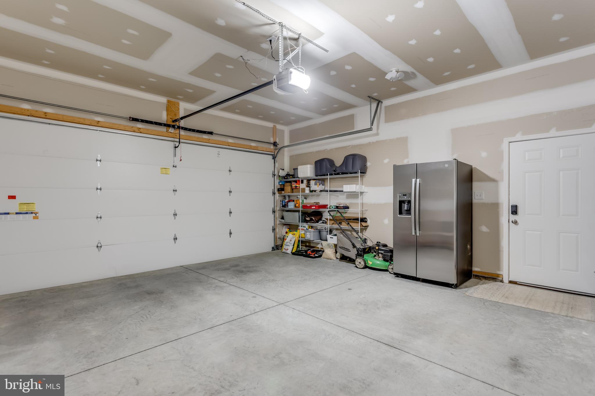 MIDDLE CREEK VISTAS - Residential