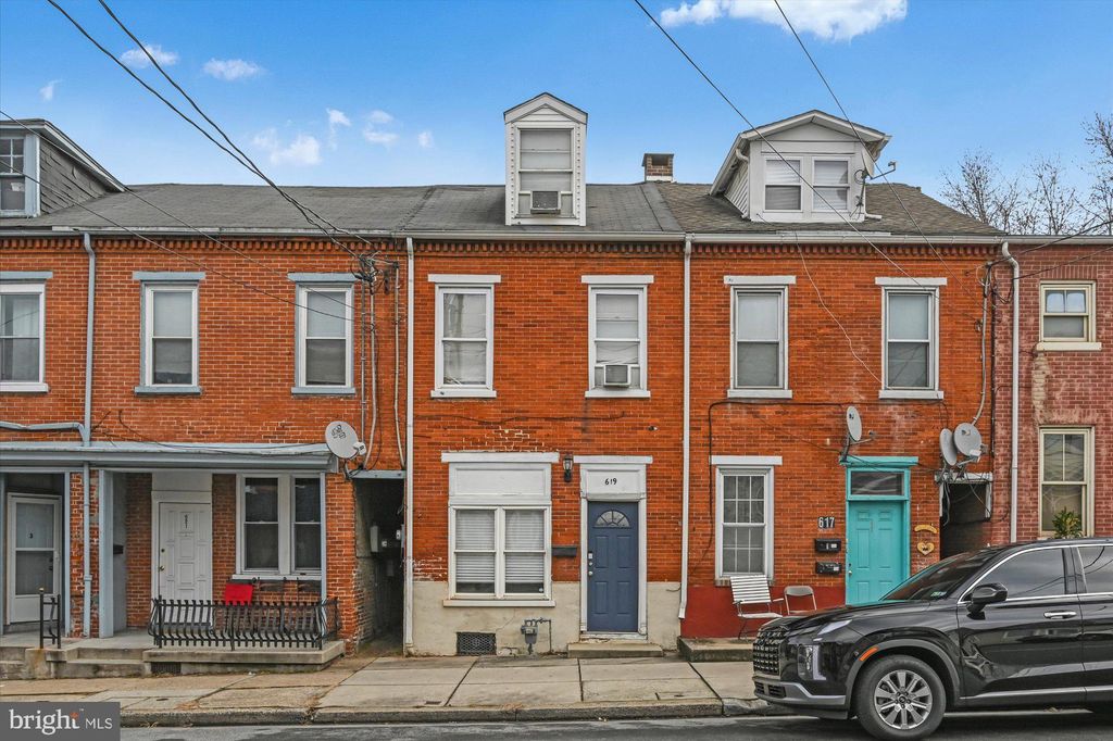 Photo of 619 N QUEEN ST, LANCASTER, PA 17603 (MLS # PALA2029674)