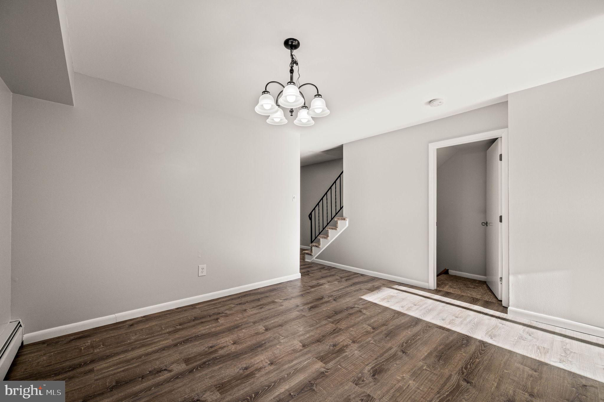 WALNUT RIDGE ESTS - Residential