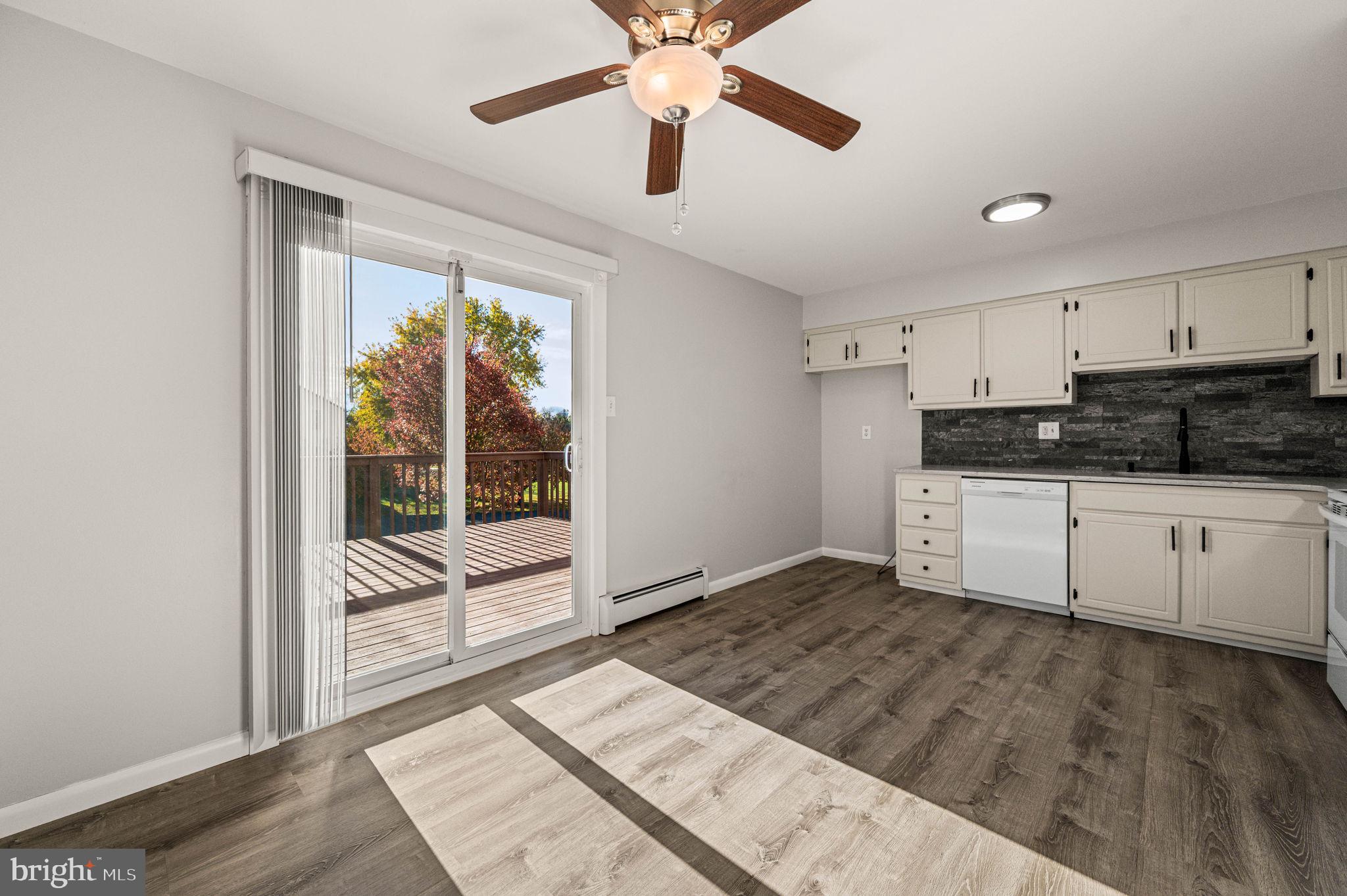 WALNUT RIDGE ESTS - Residential