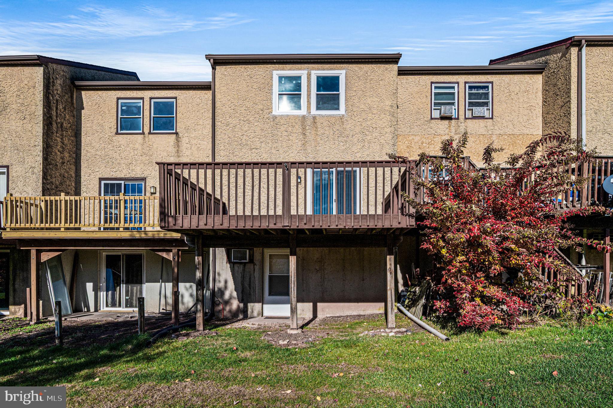 WALNUT RIDGE ESTS - Residential