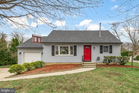 Homes For Sale - 68 Janeway Avenue<br/> MOORESTOWN, NJ 08057