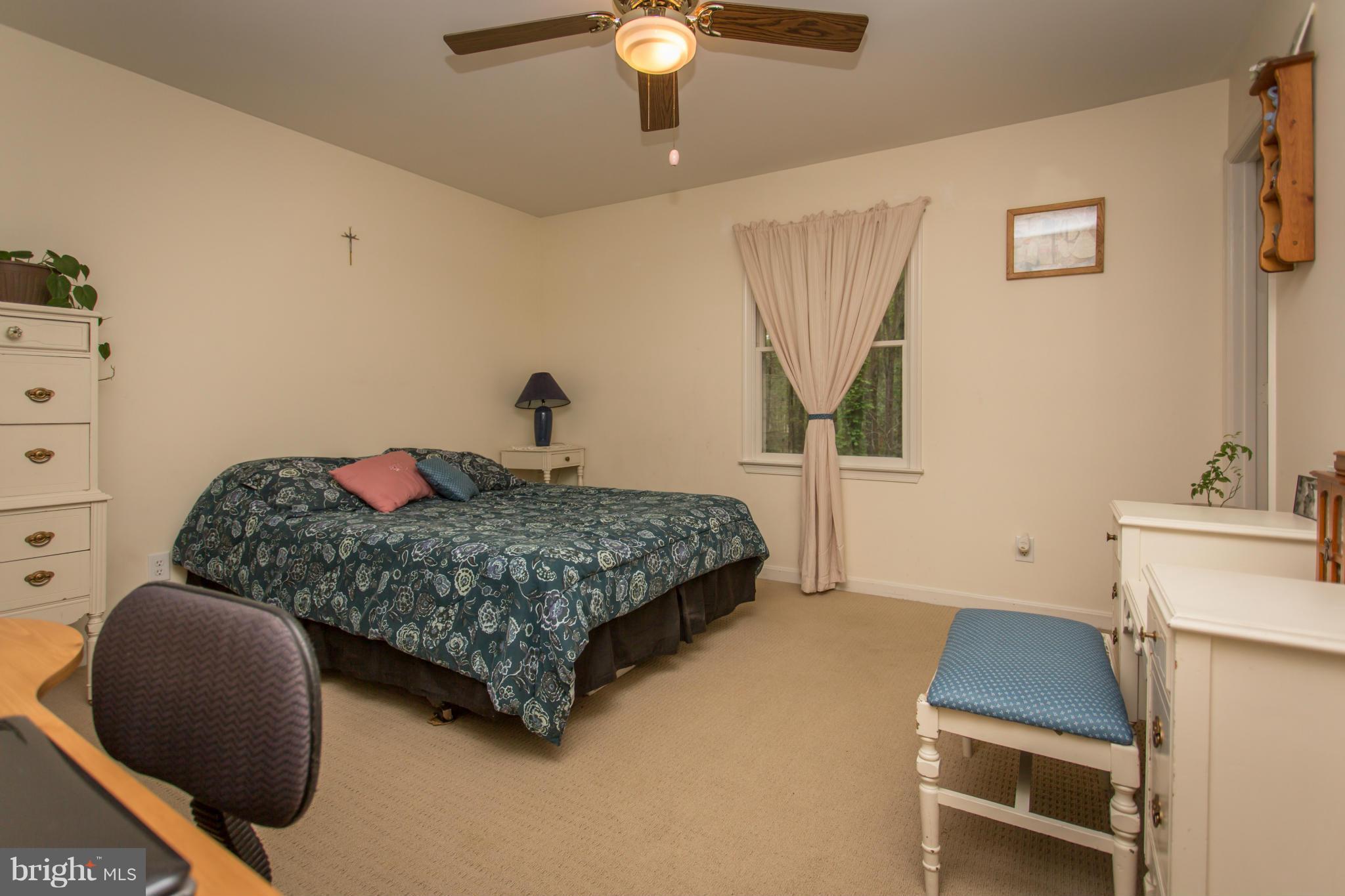 PRESIDENTIAL LAKES - Residential