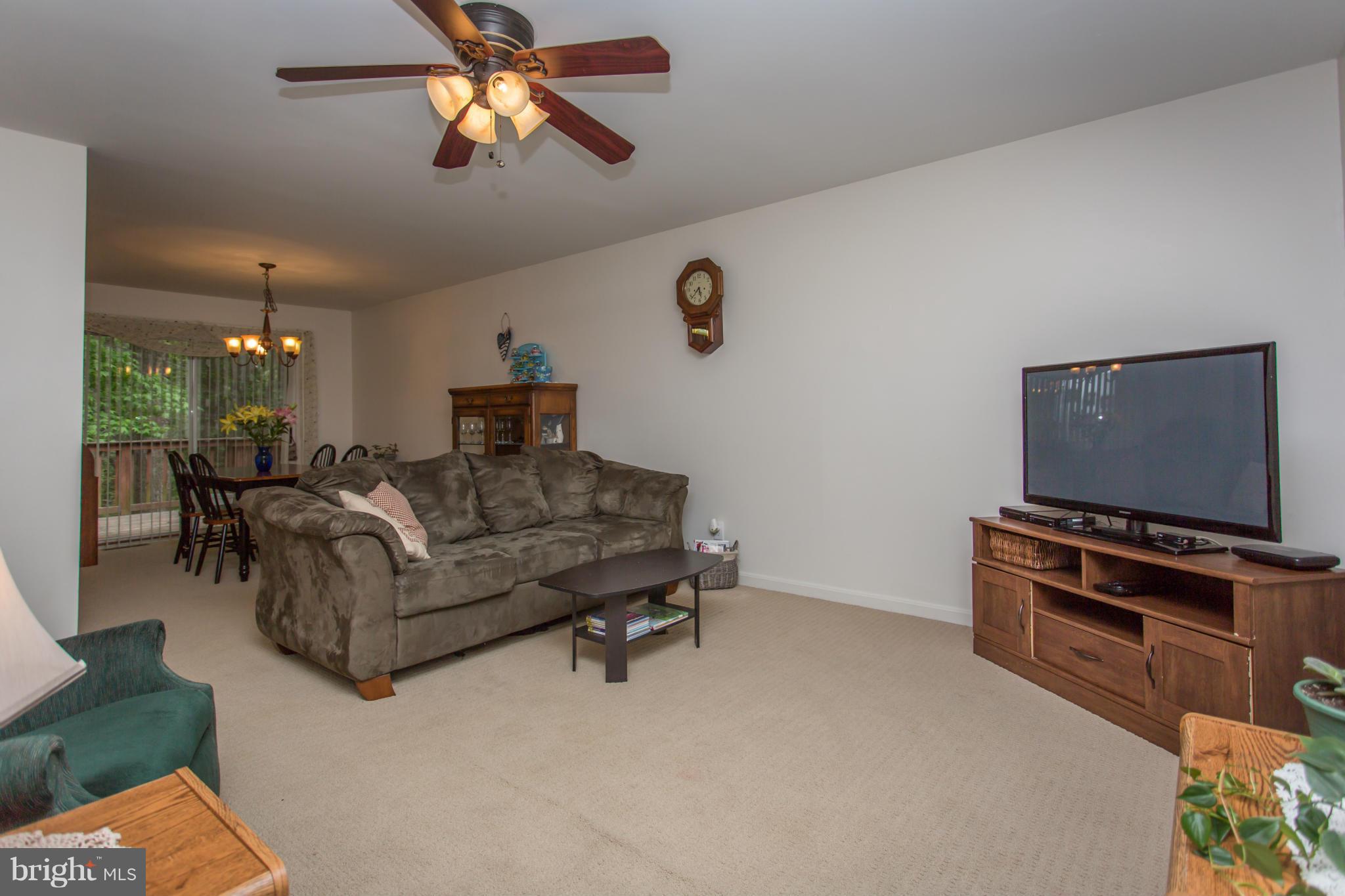 PRESIDENTIAL LAKES - Residential